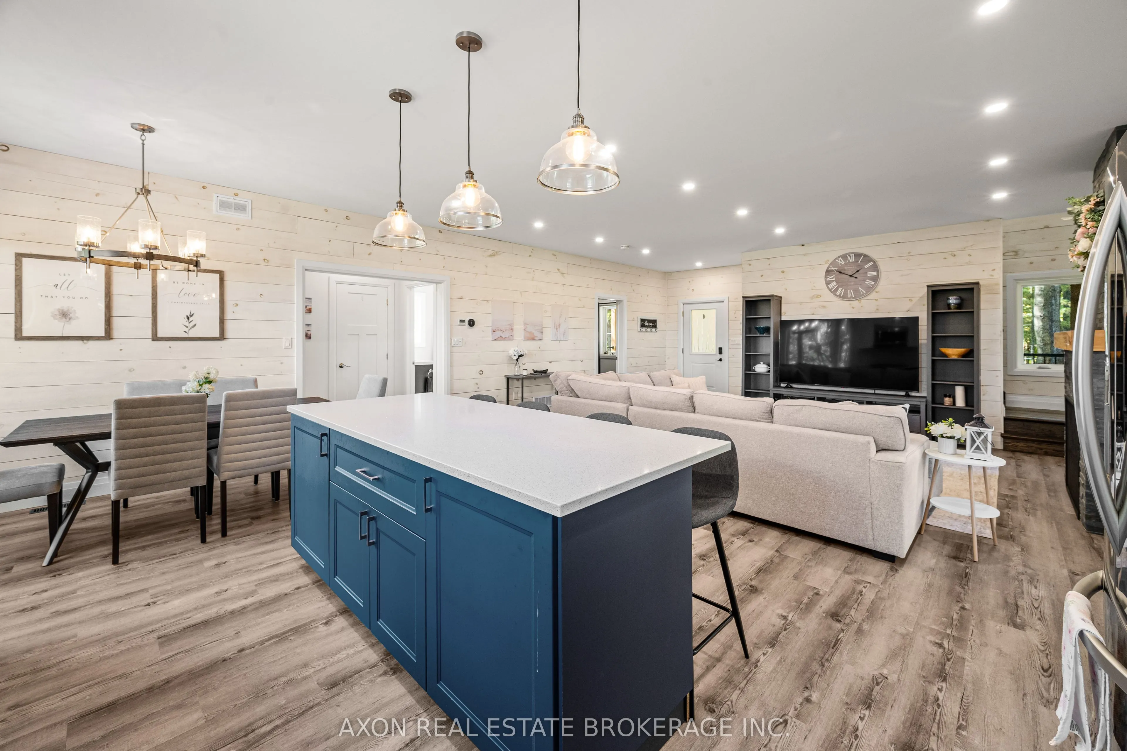 1022 Briscoe Bay Lane