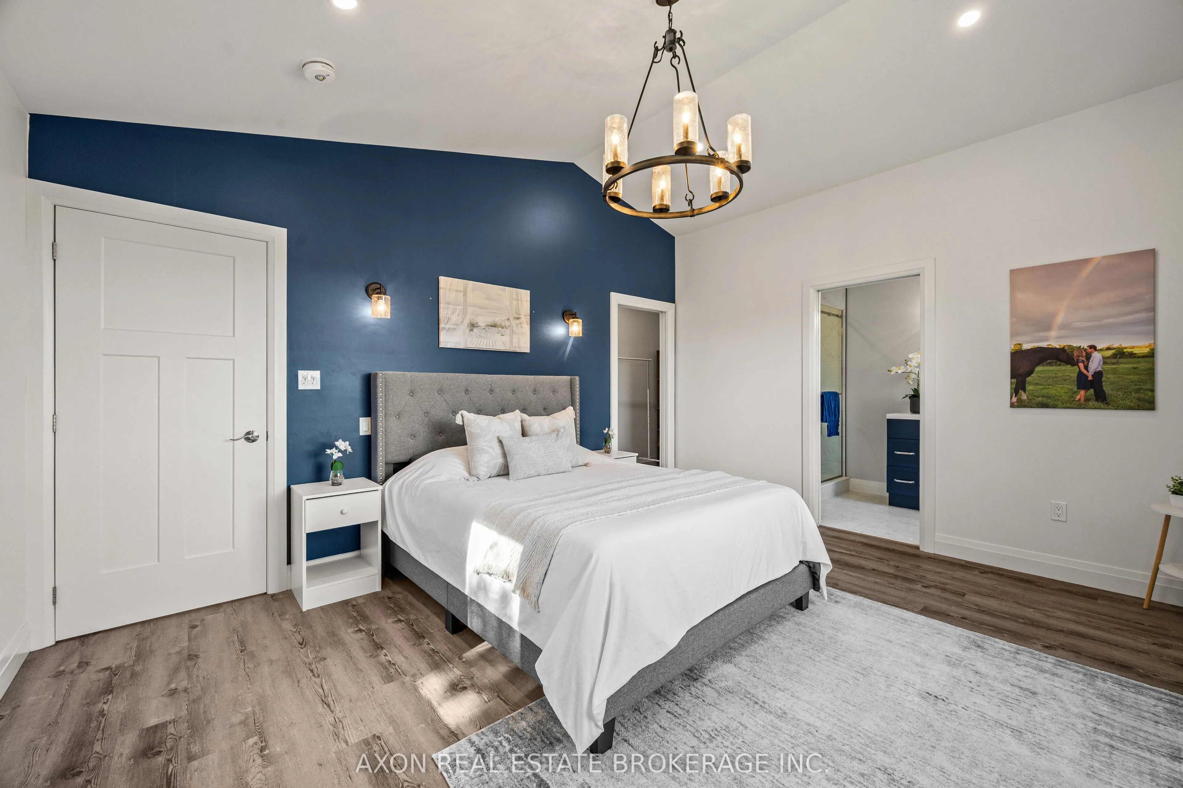 1022 Briscoe Bay Lane