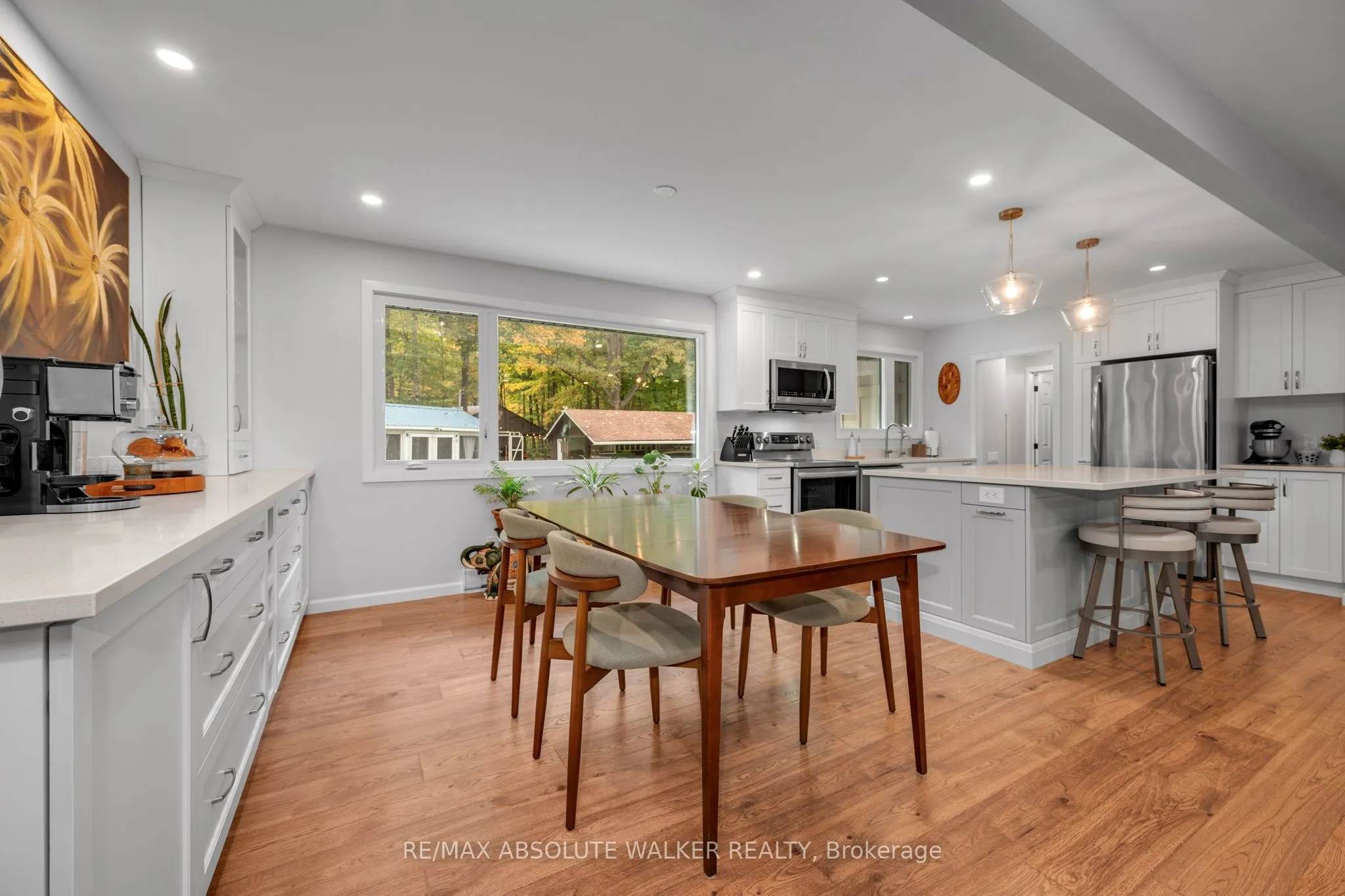 1679 Century Road E