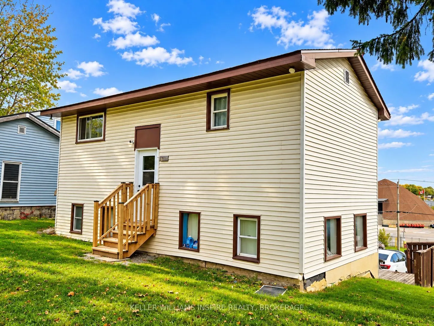 52 Wallbridge Crescent