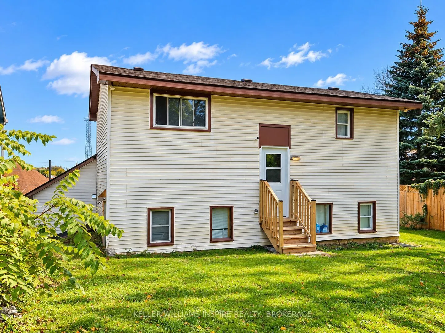 52 Wallbridge Crescent