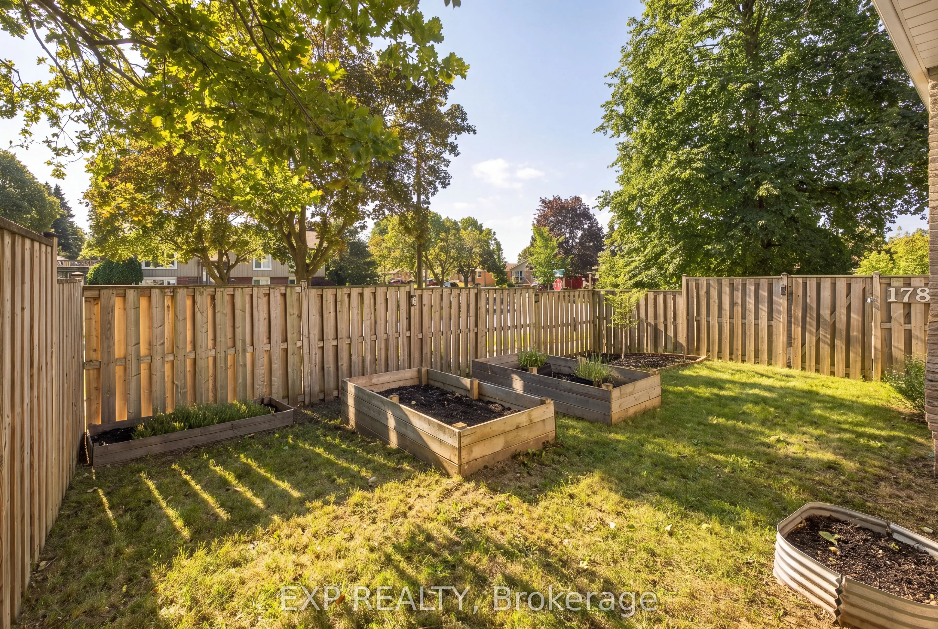 178 Laurentian Drive