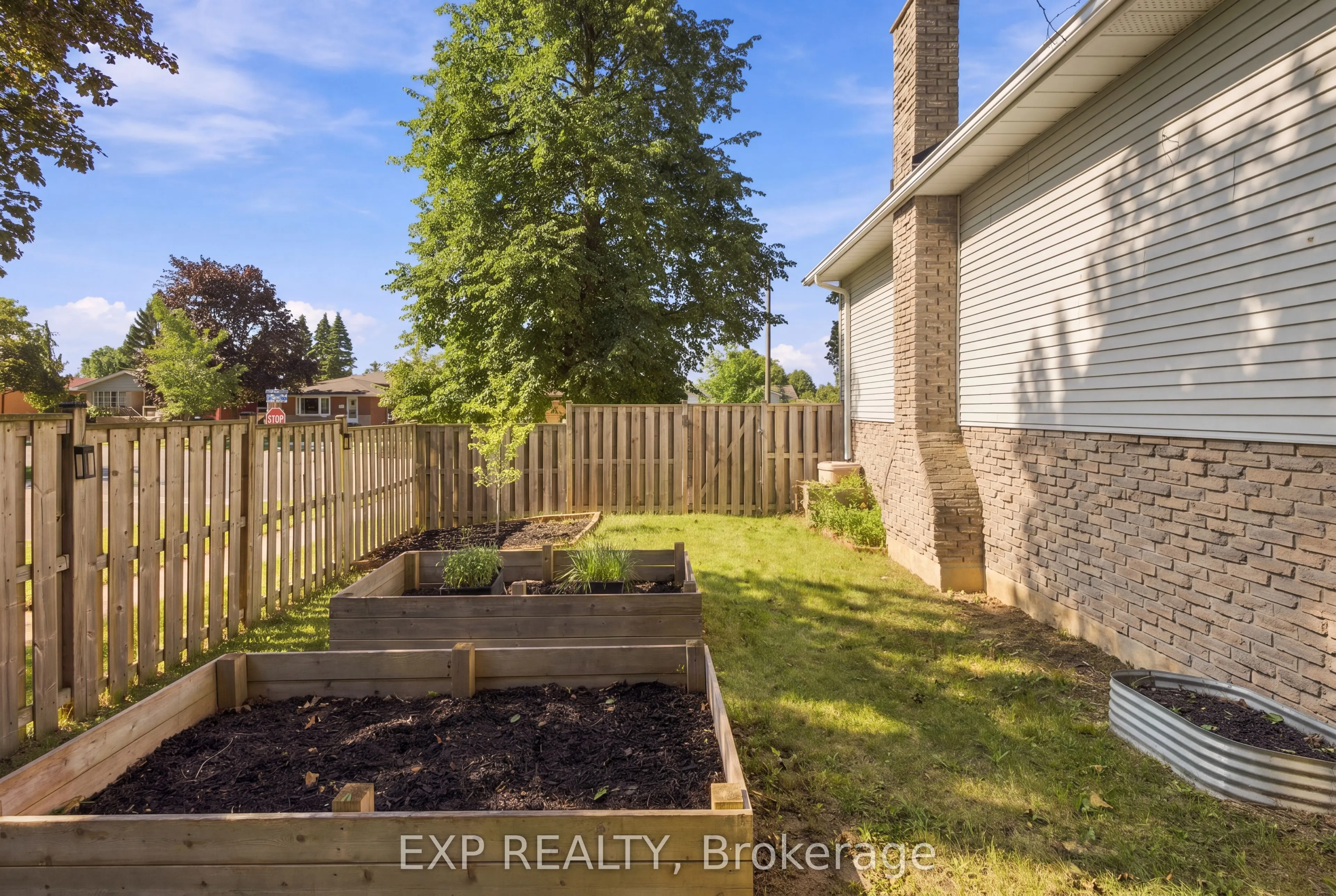 178 Laurentian Drive