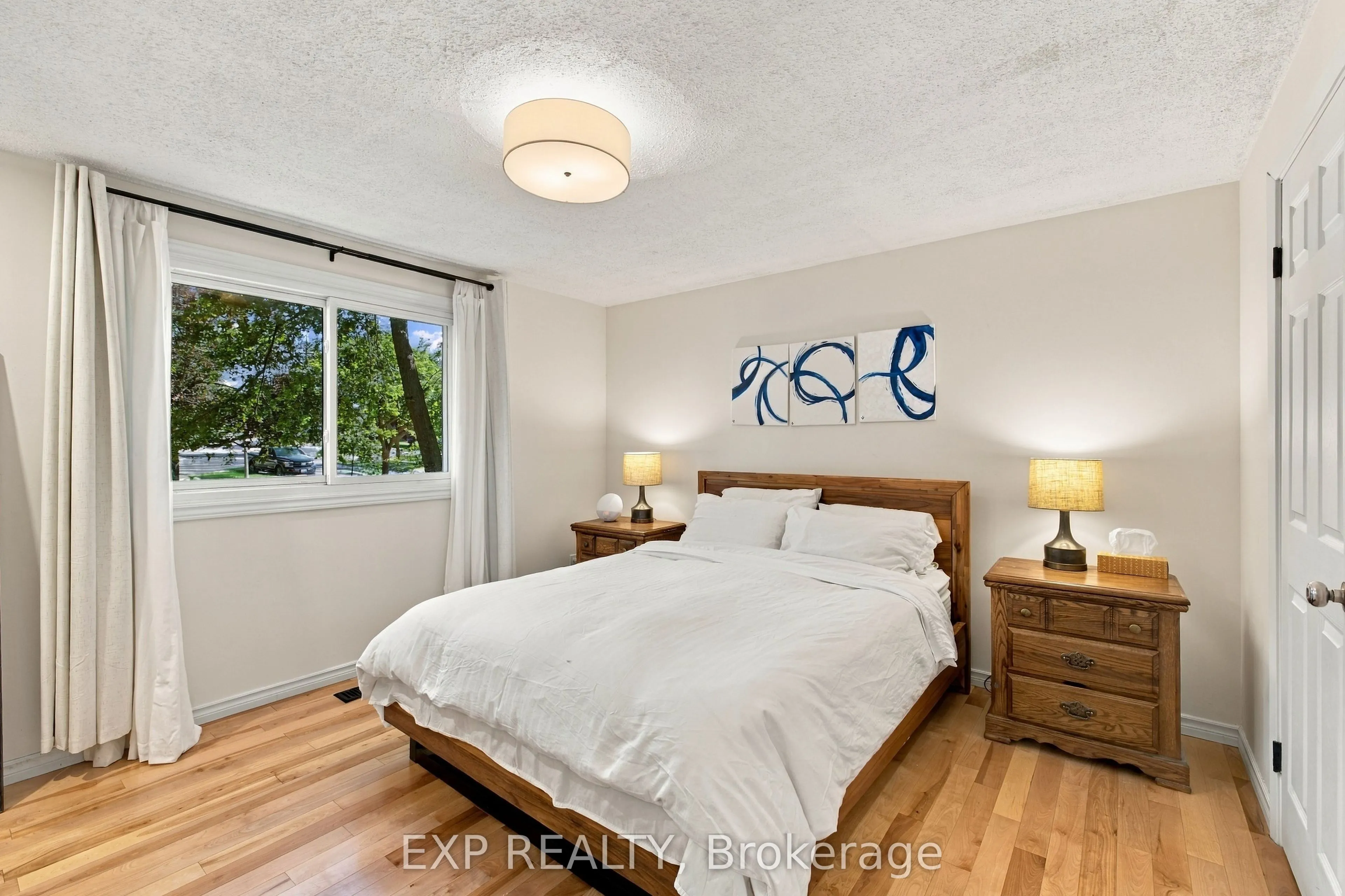178 Laurentian Drive