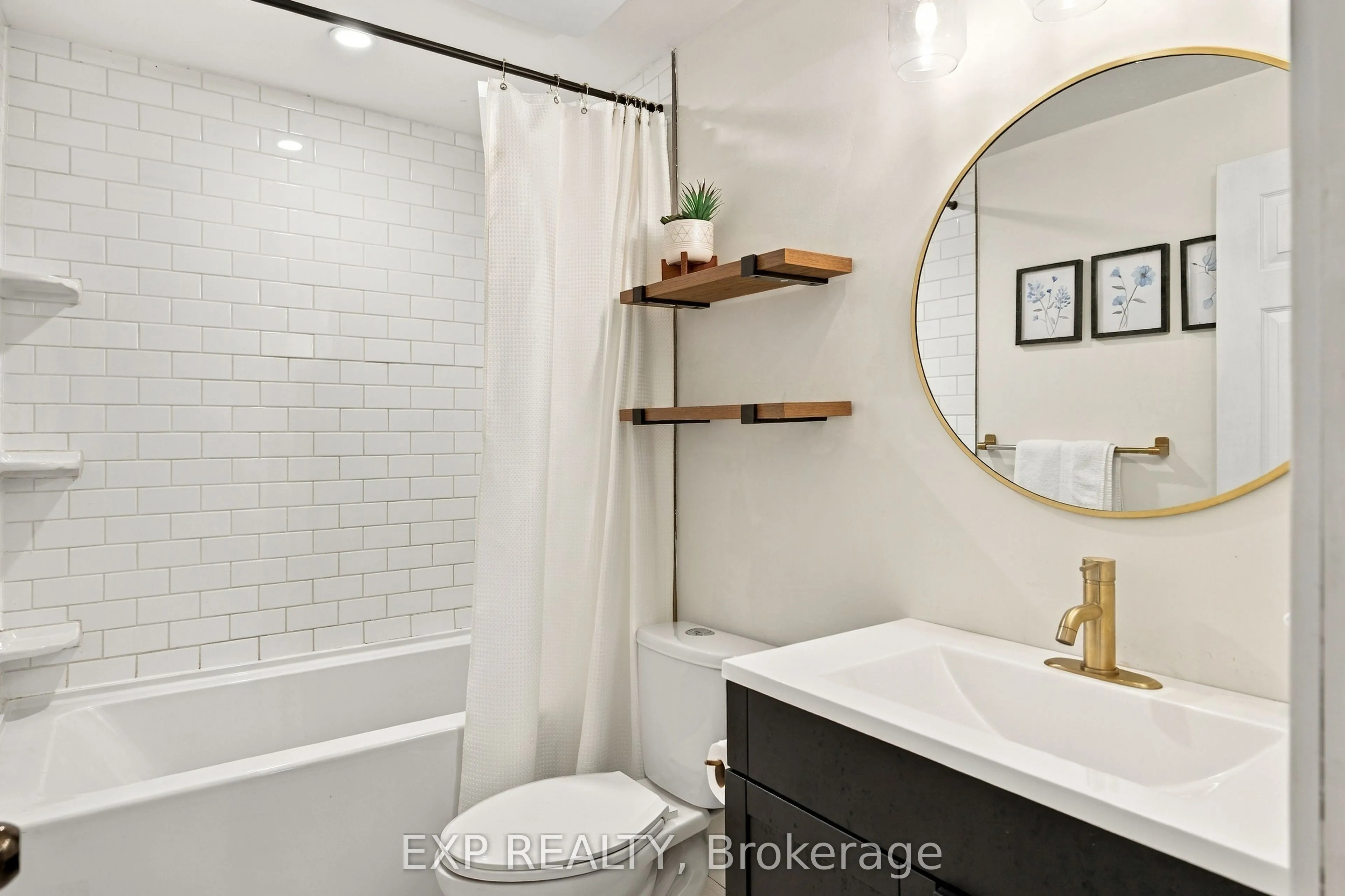 178 Laurentian Drive