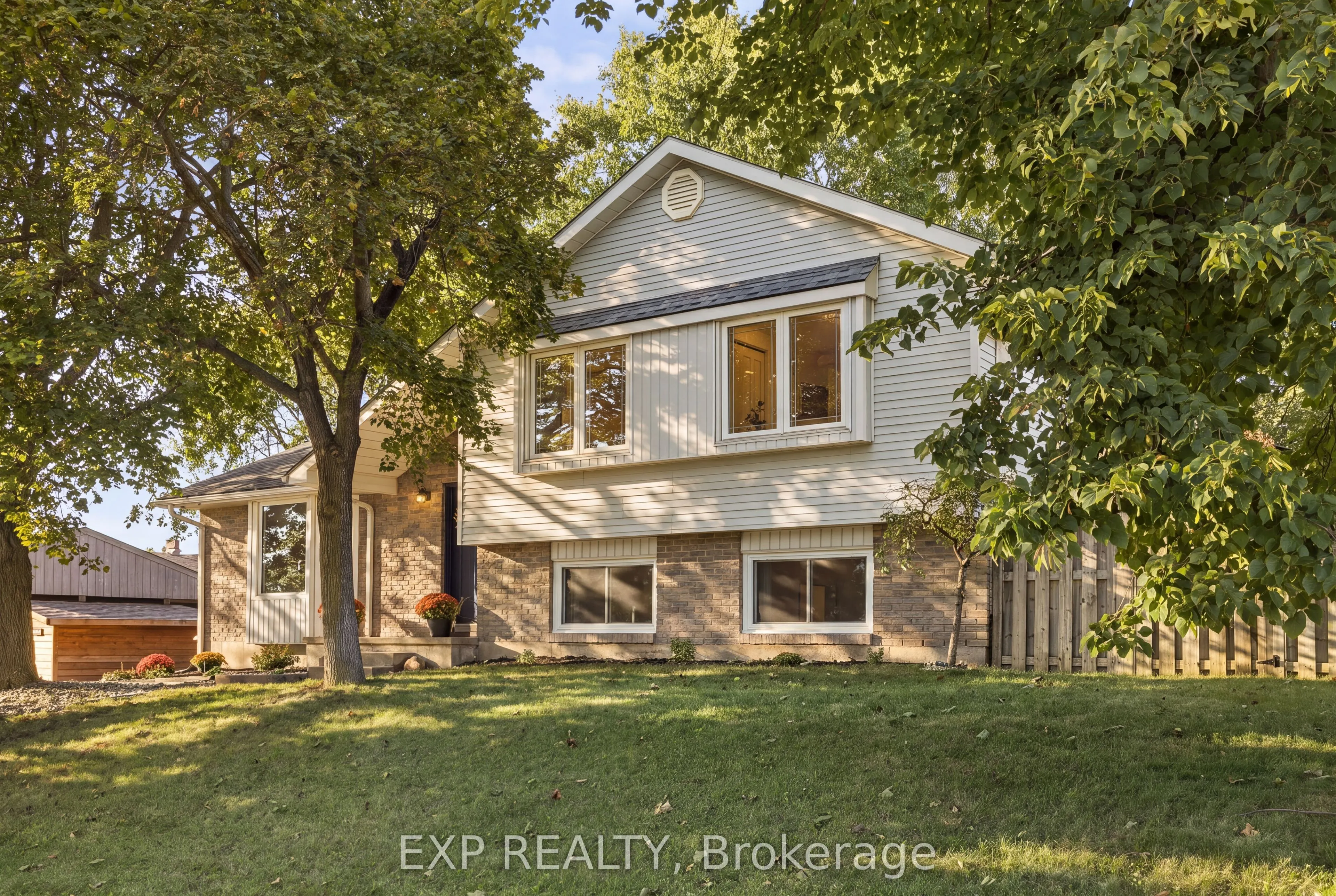 178 Laurentian Drive