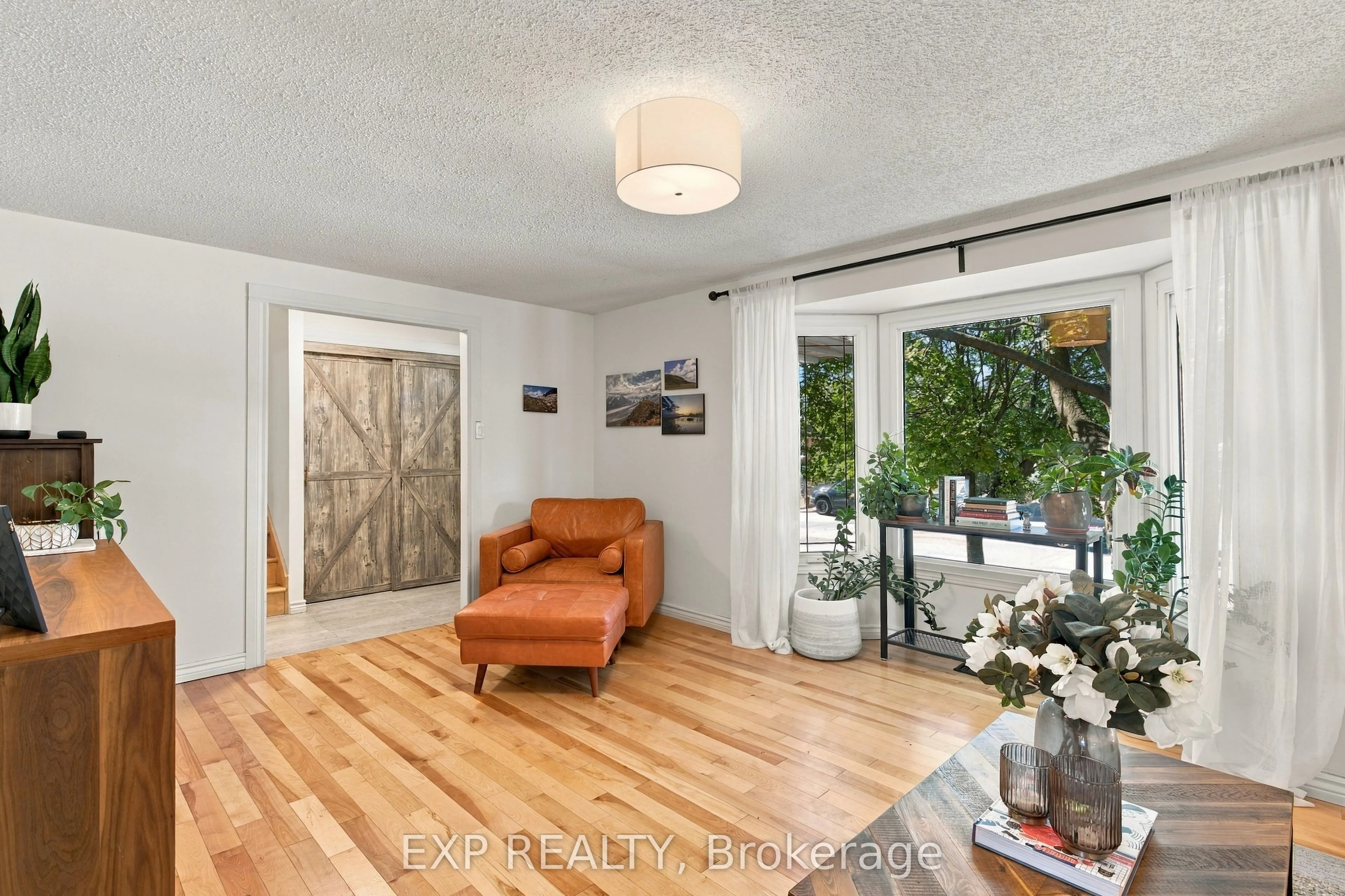 178 Laurentian Drive