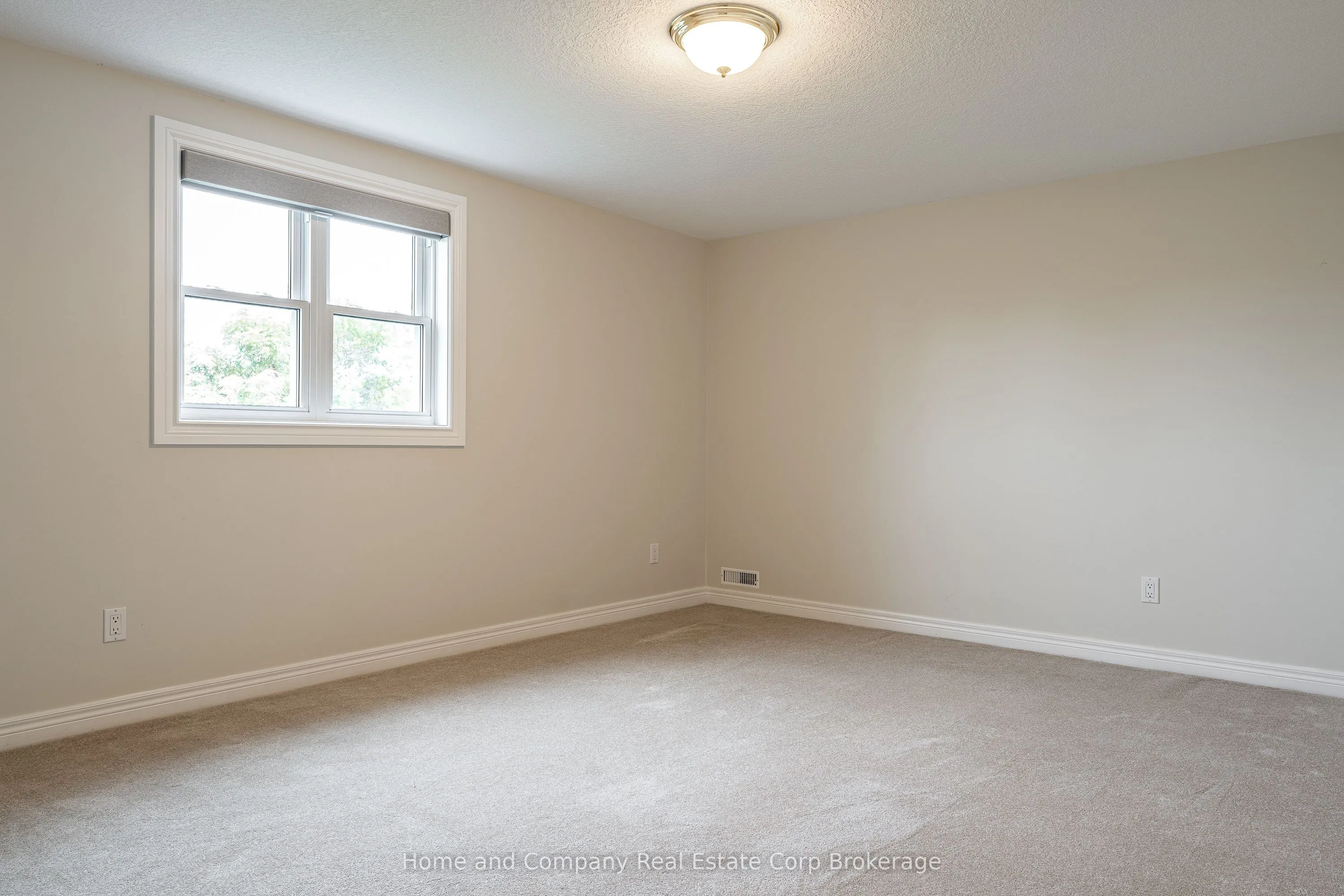 5 Ridgewood Crescent