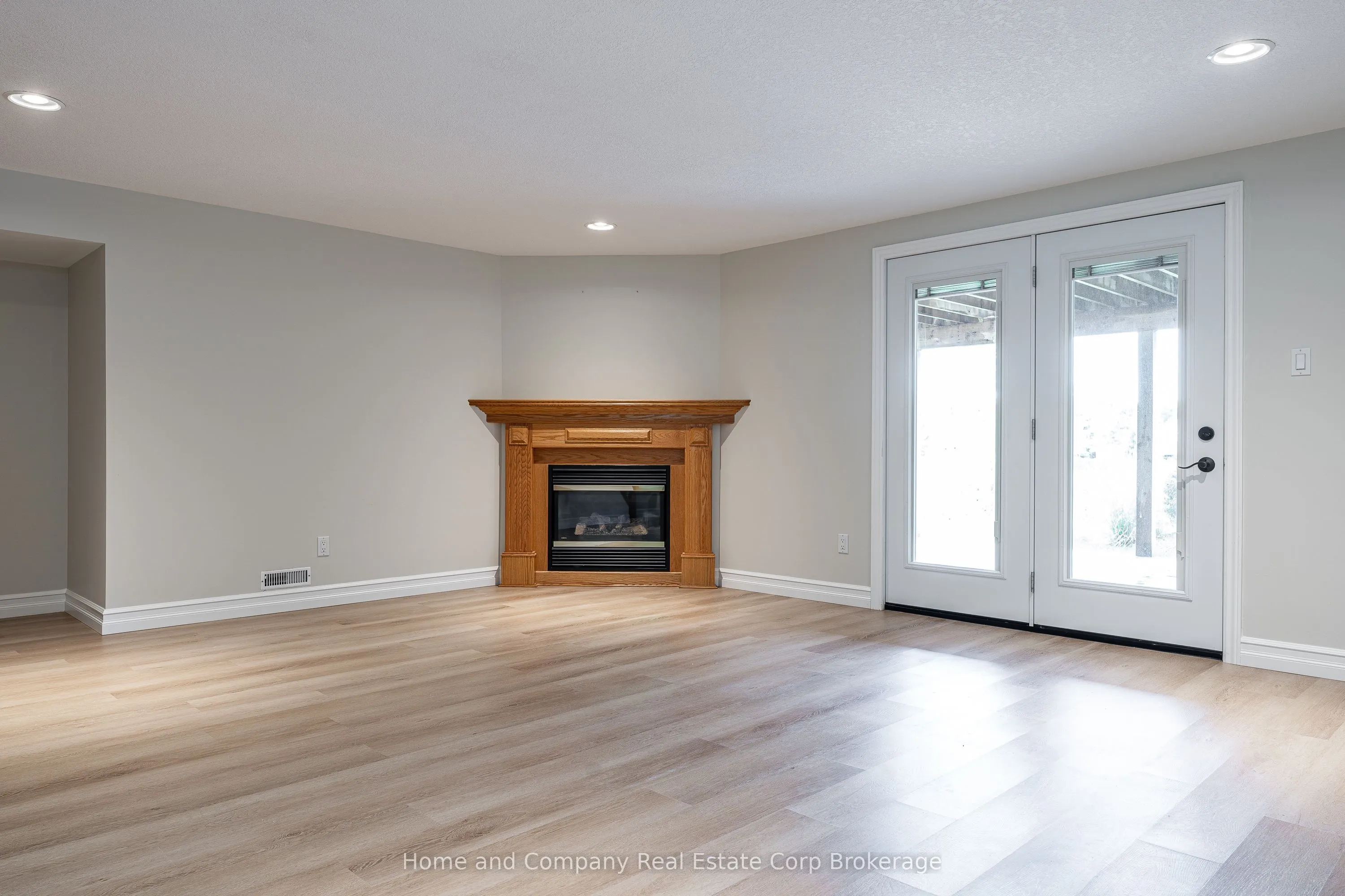 5 Ridgewood Crescent