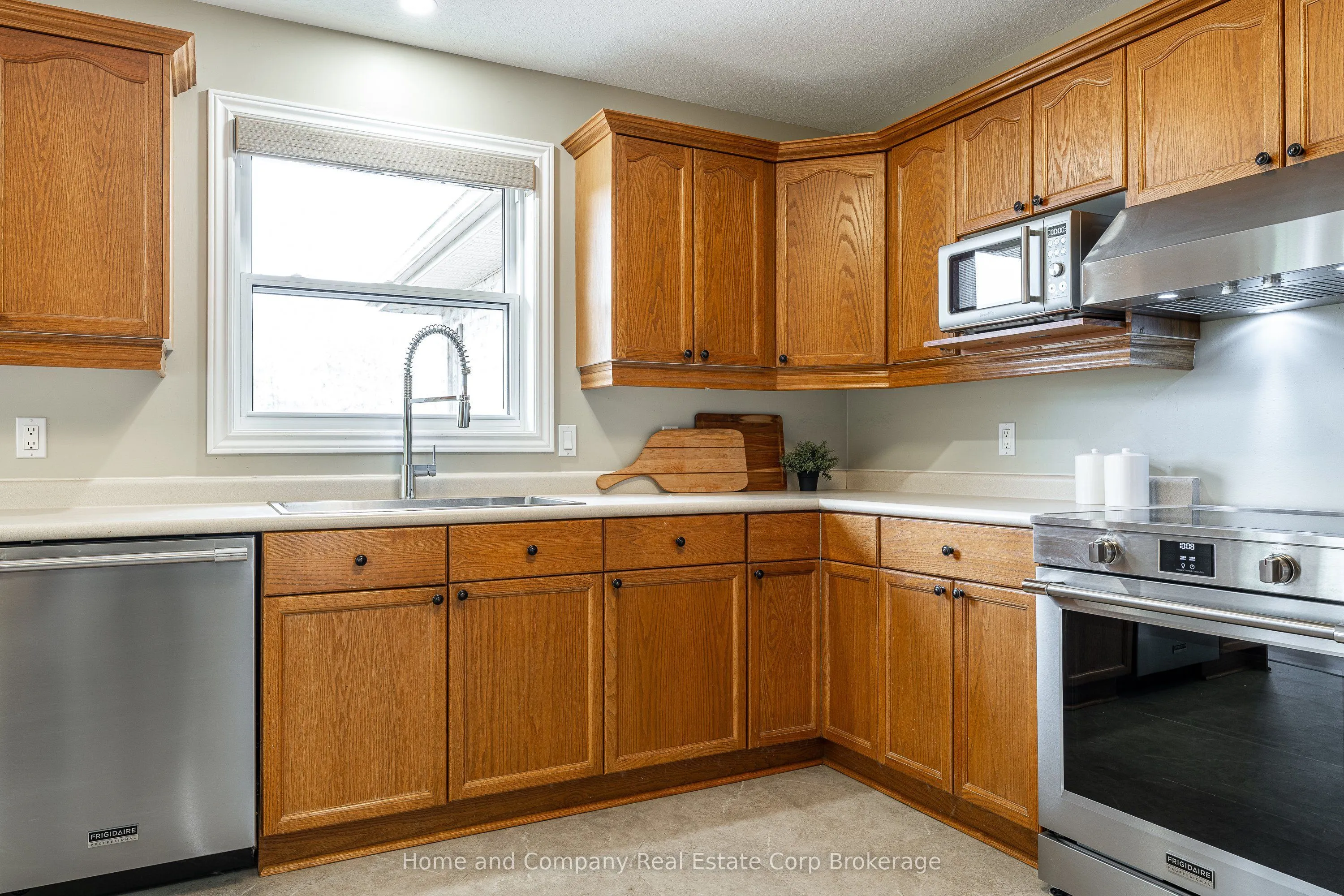 5 Ridgewood Crescent