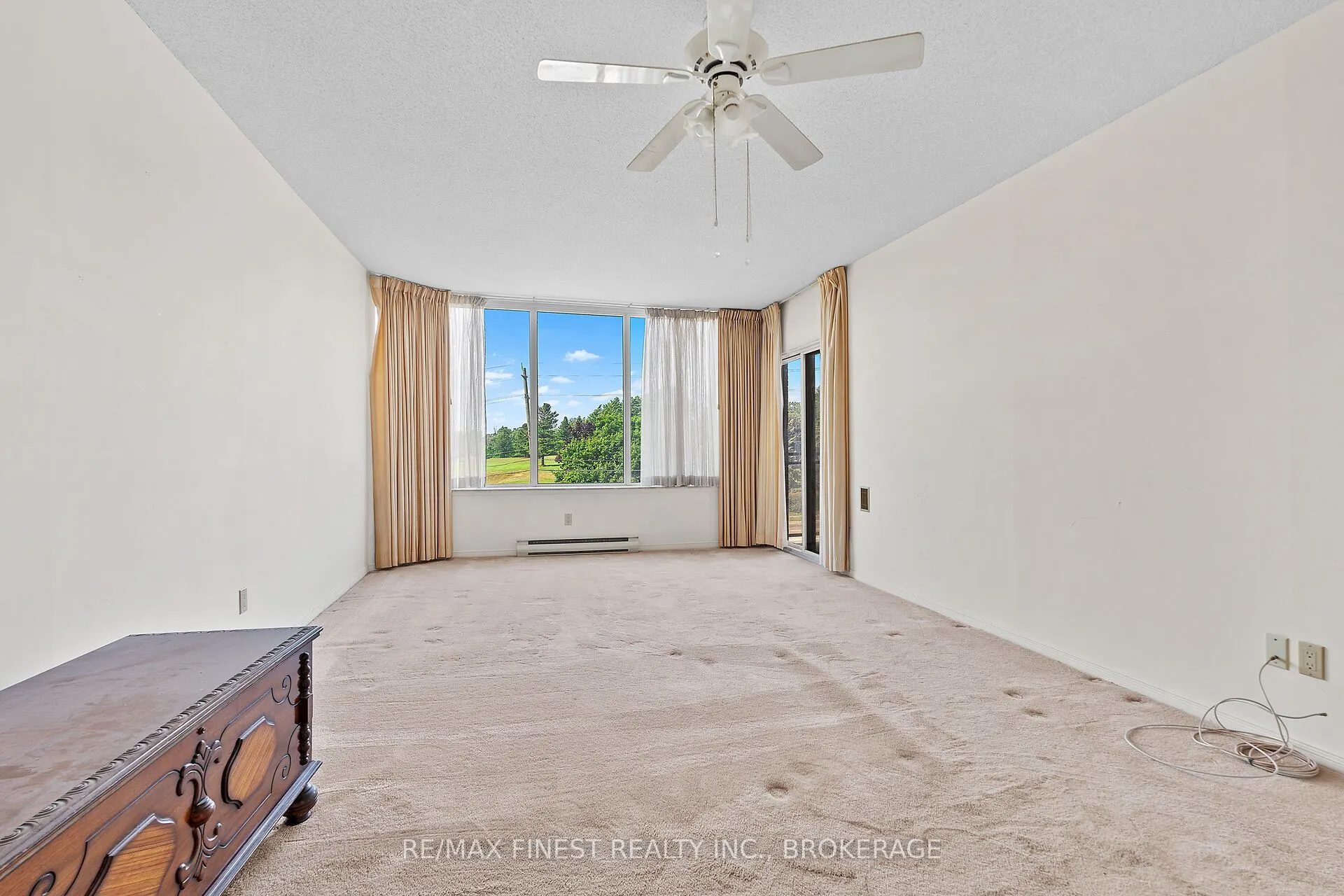 1000 King Street W #302