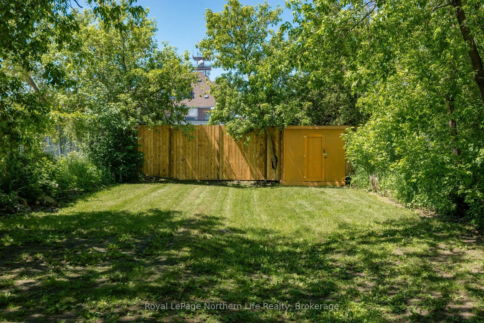 253 Second Avenue W