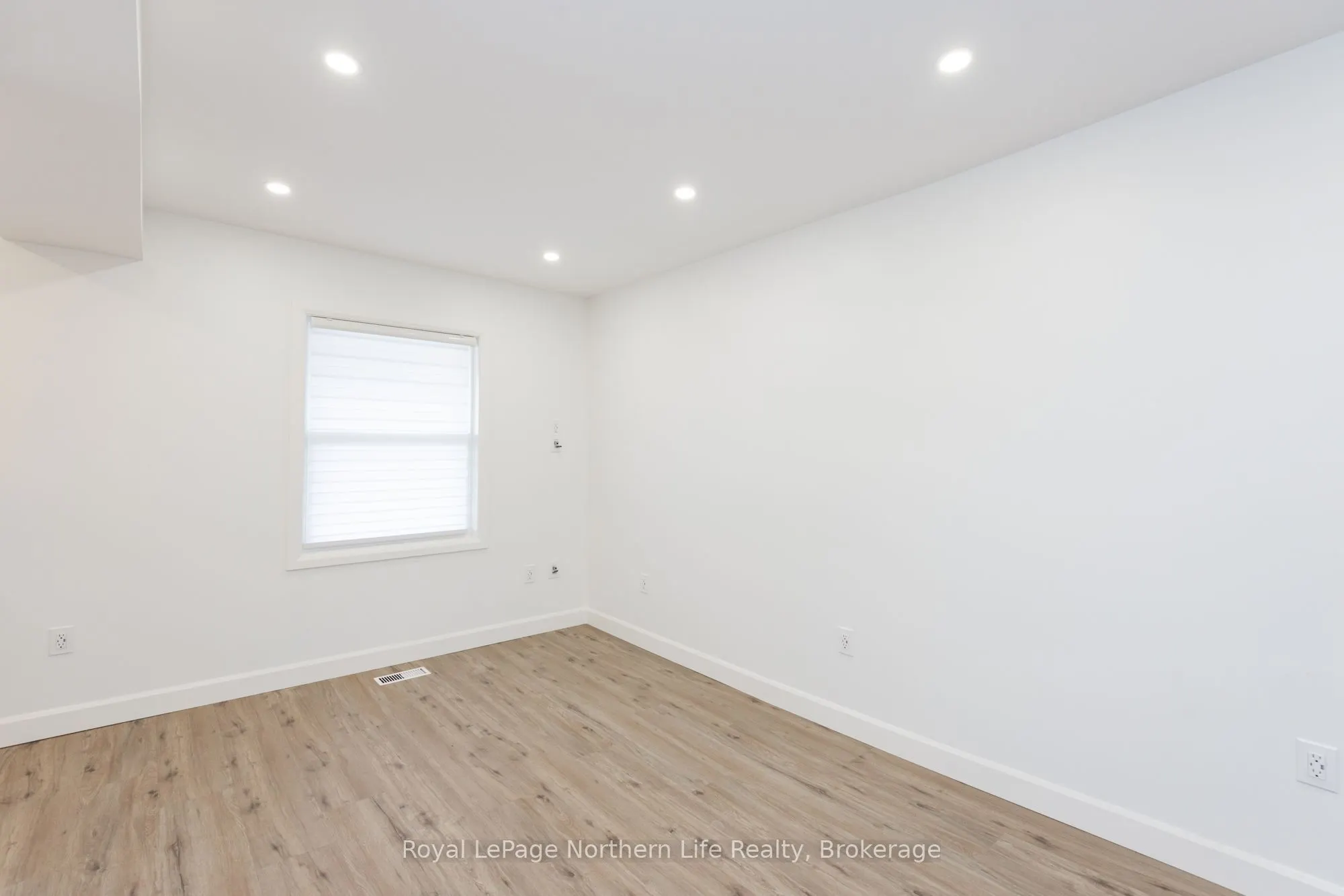 253 Second Avenue W
