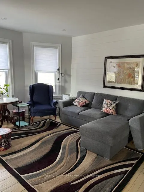 324 George Street #2