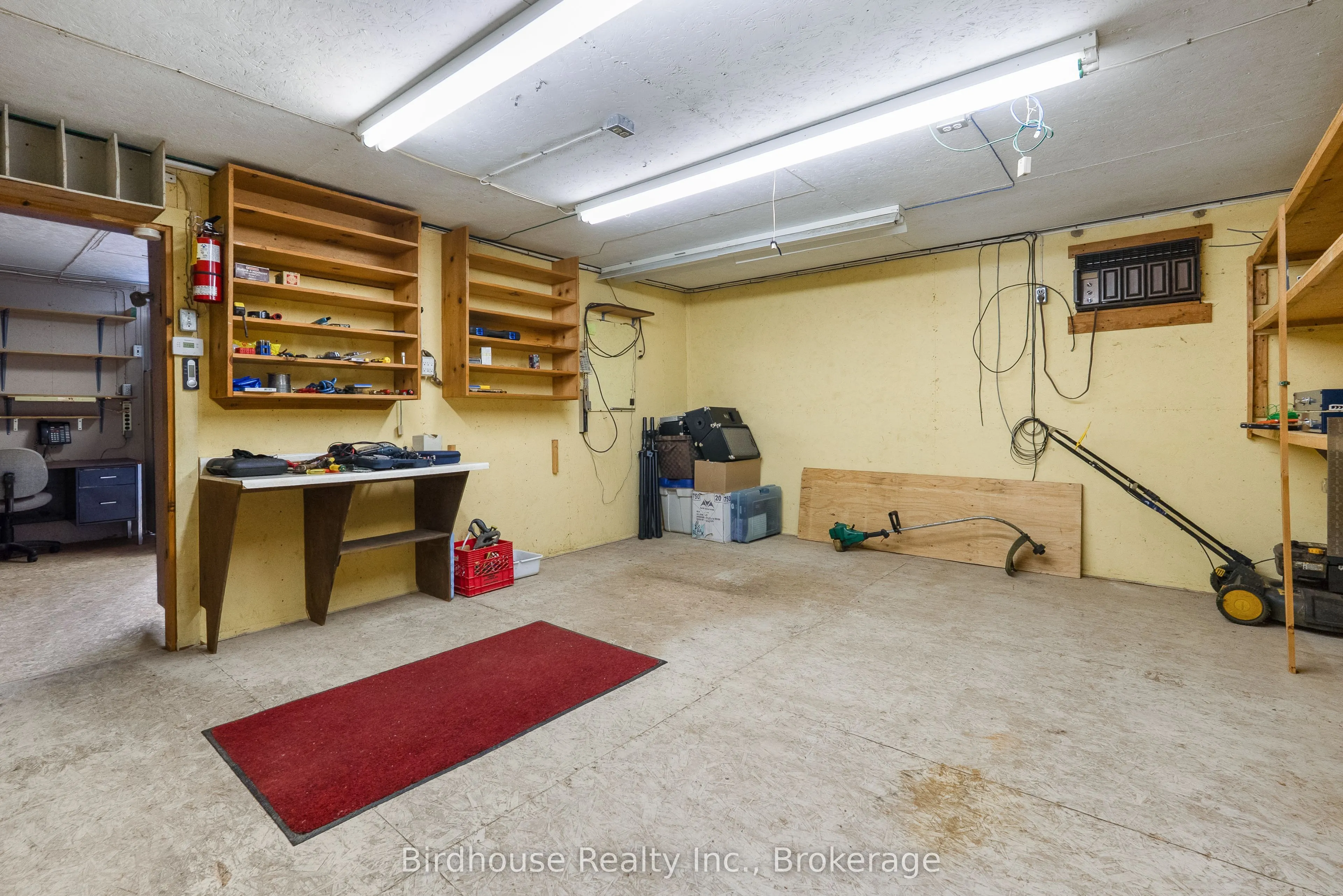 147 East Street N