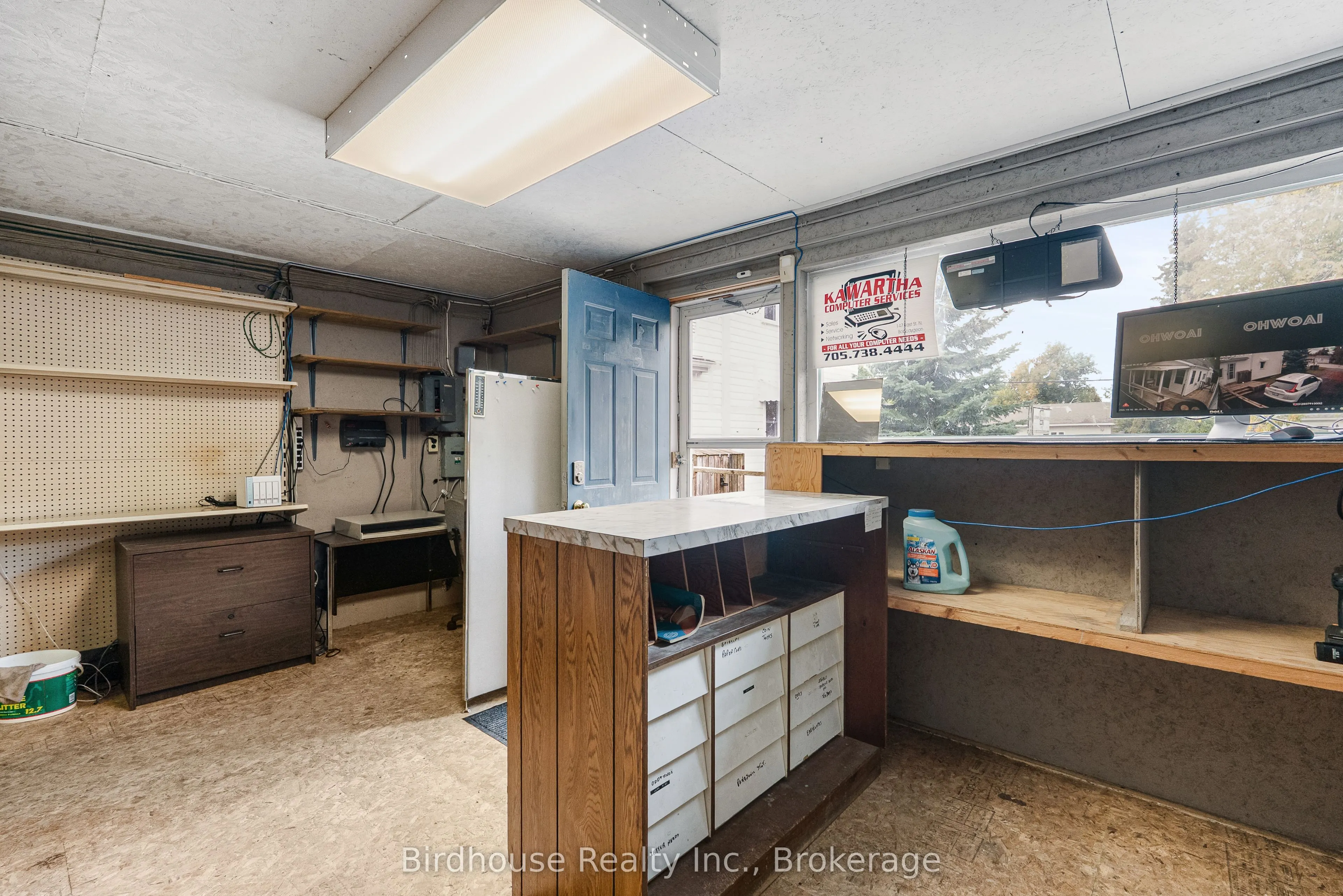 147 East Street N