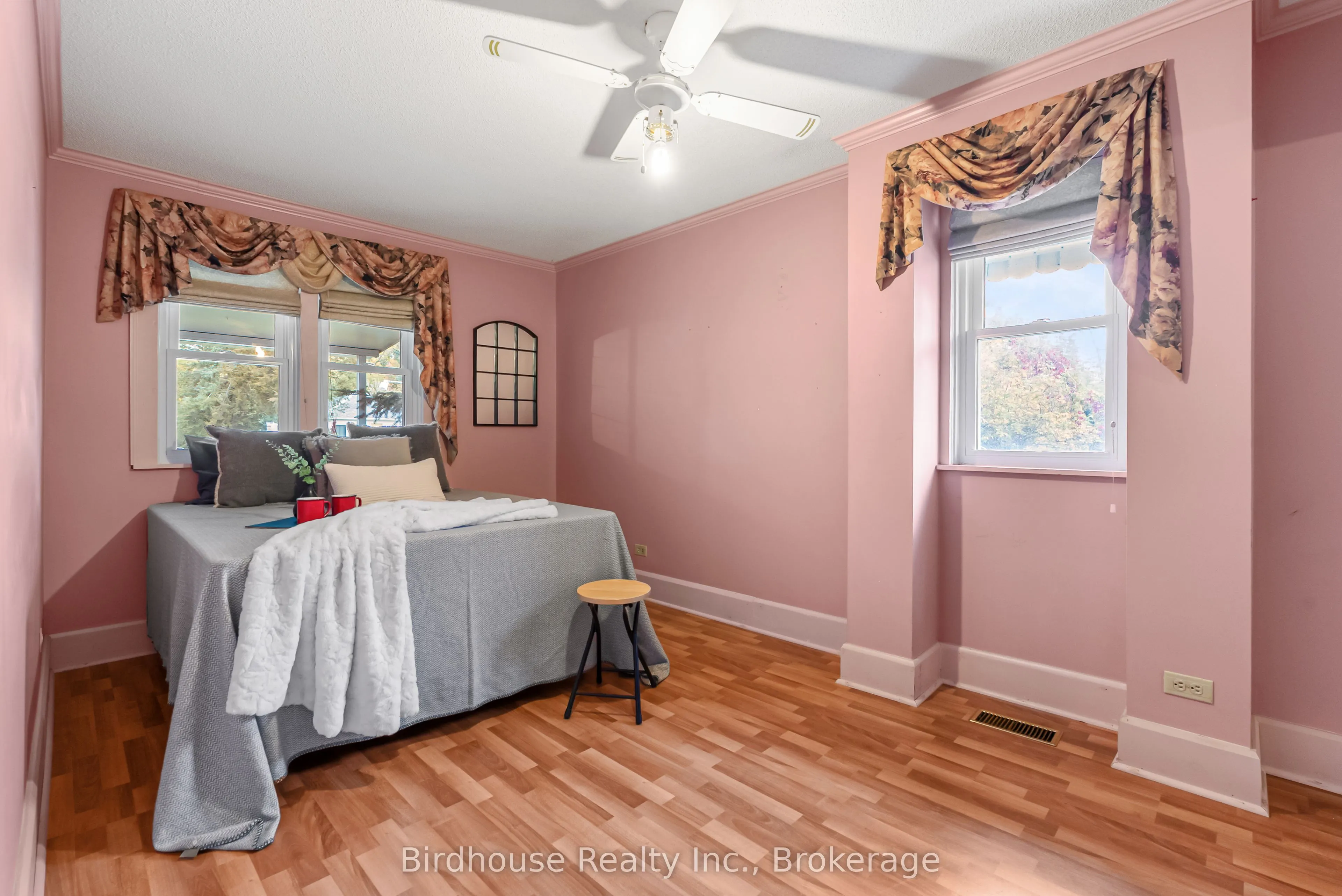 147 East Street N
