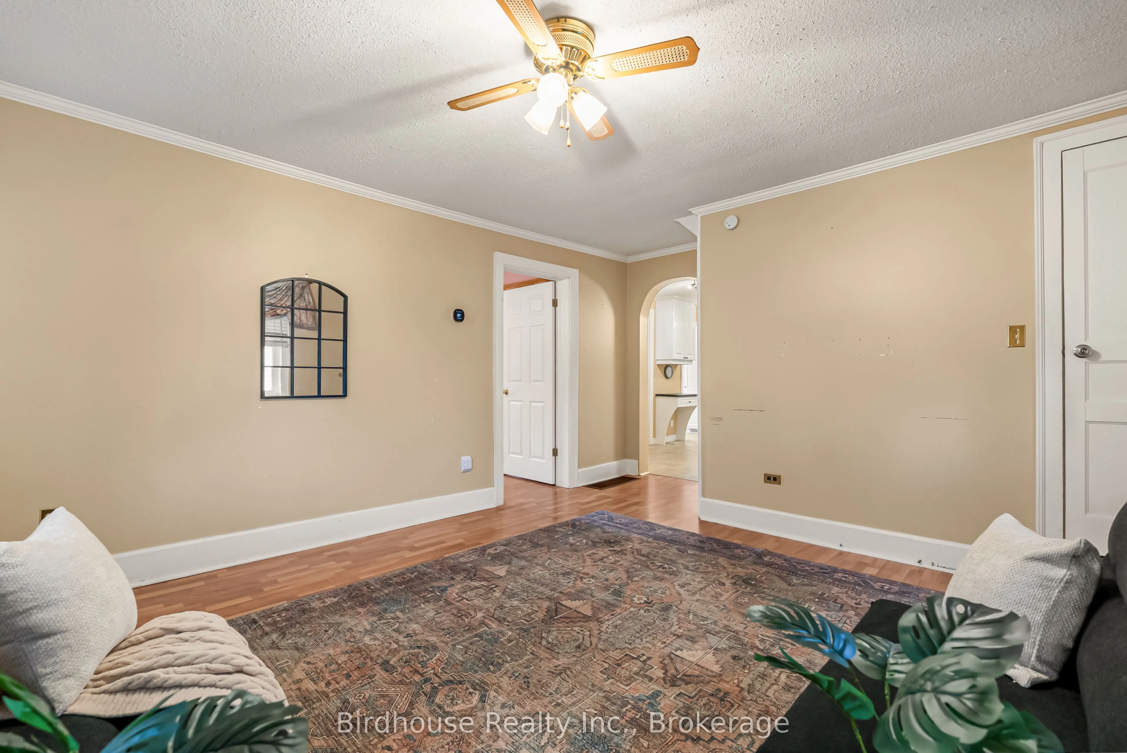 147 East Street N
