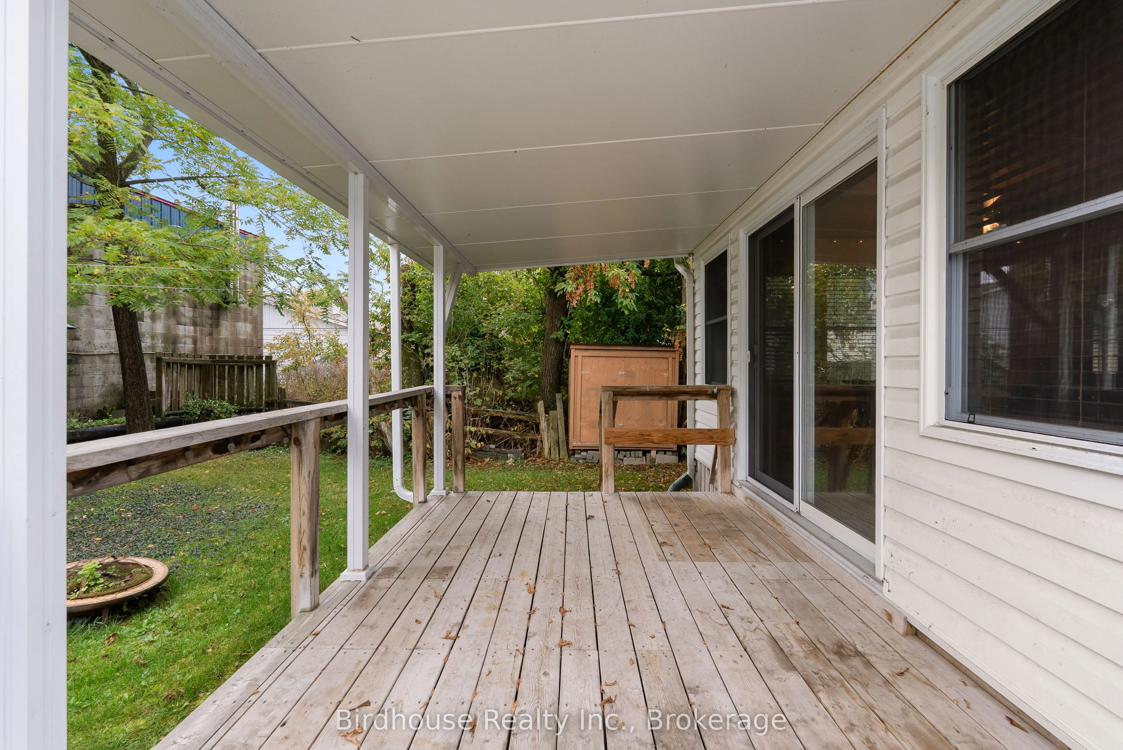147 East Street N