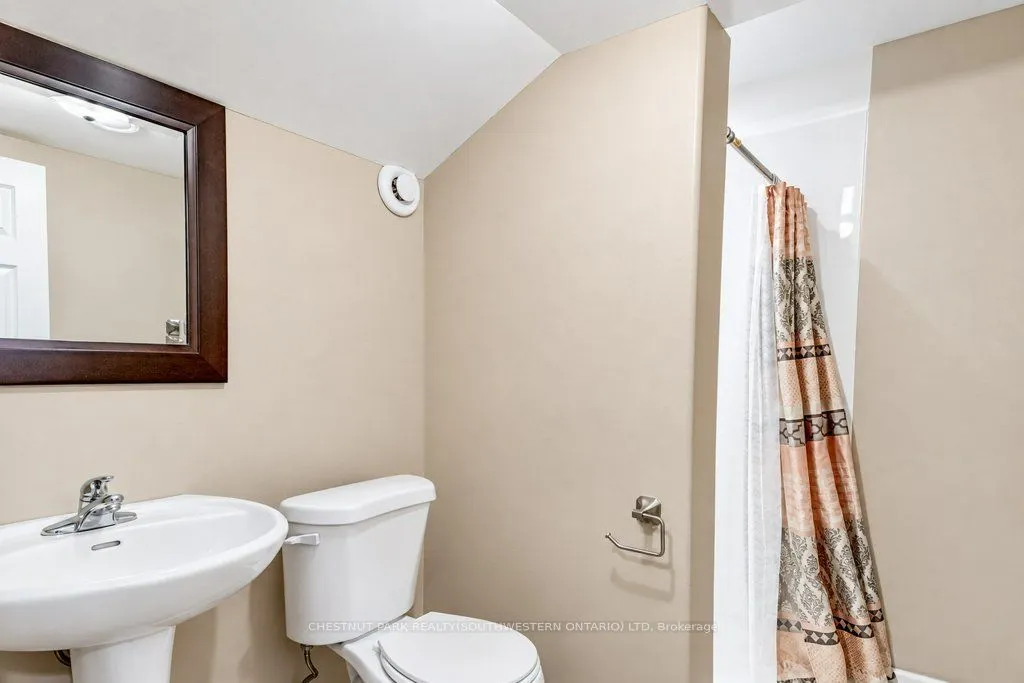 1651 Crimson Crescent