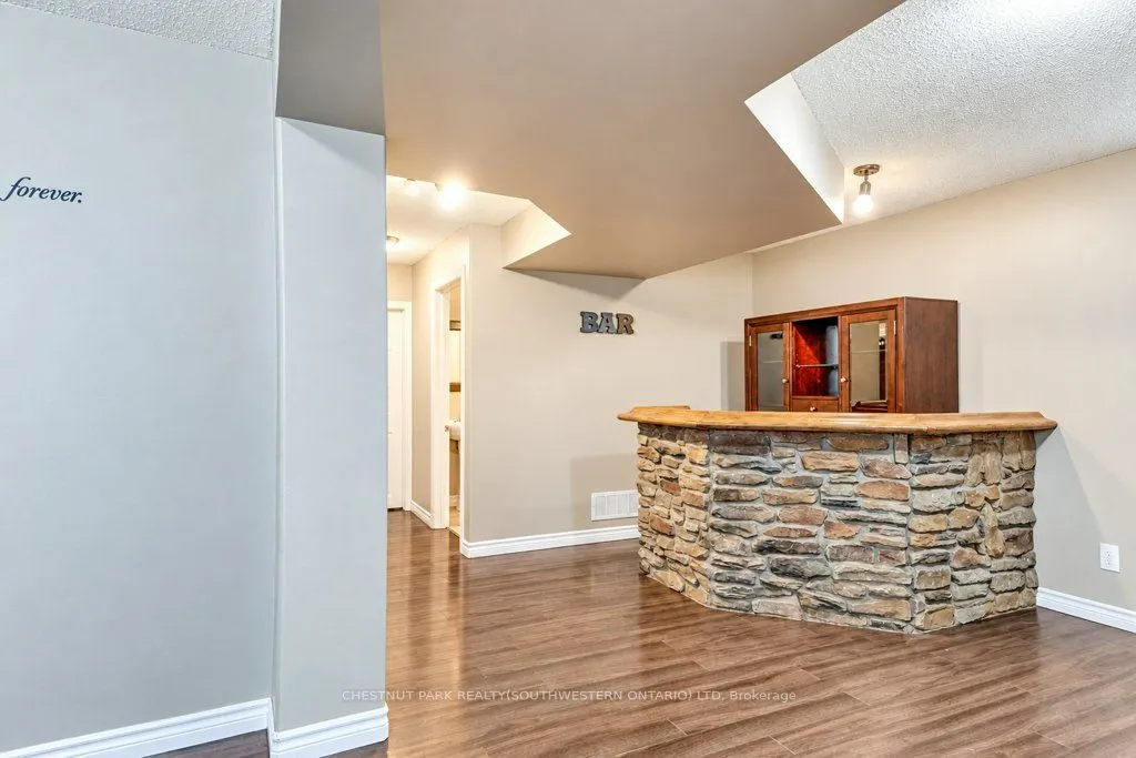 1651 Crimson Crescent