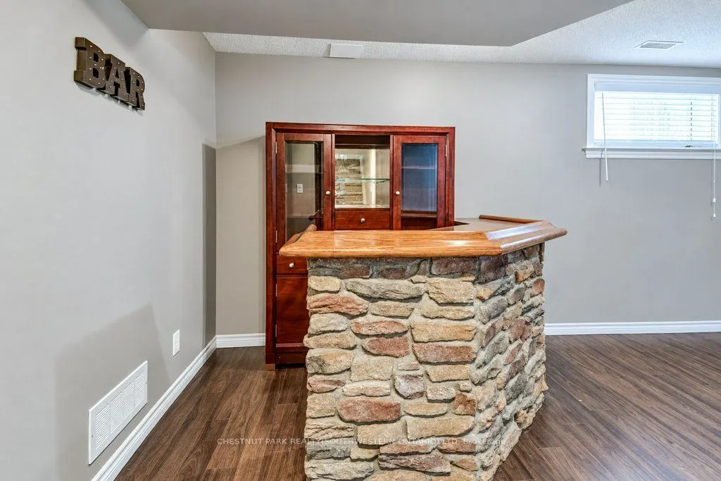 1651 Crimson Crescent