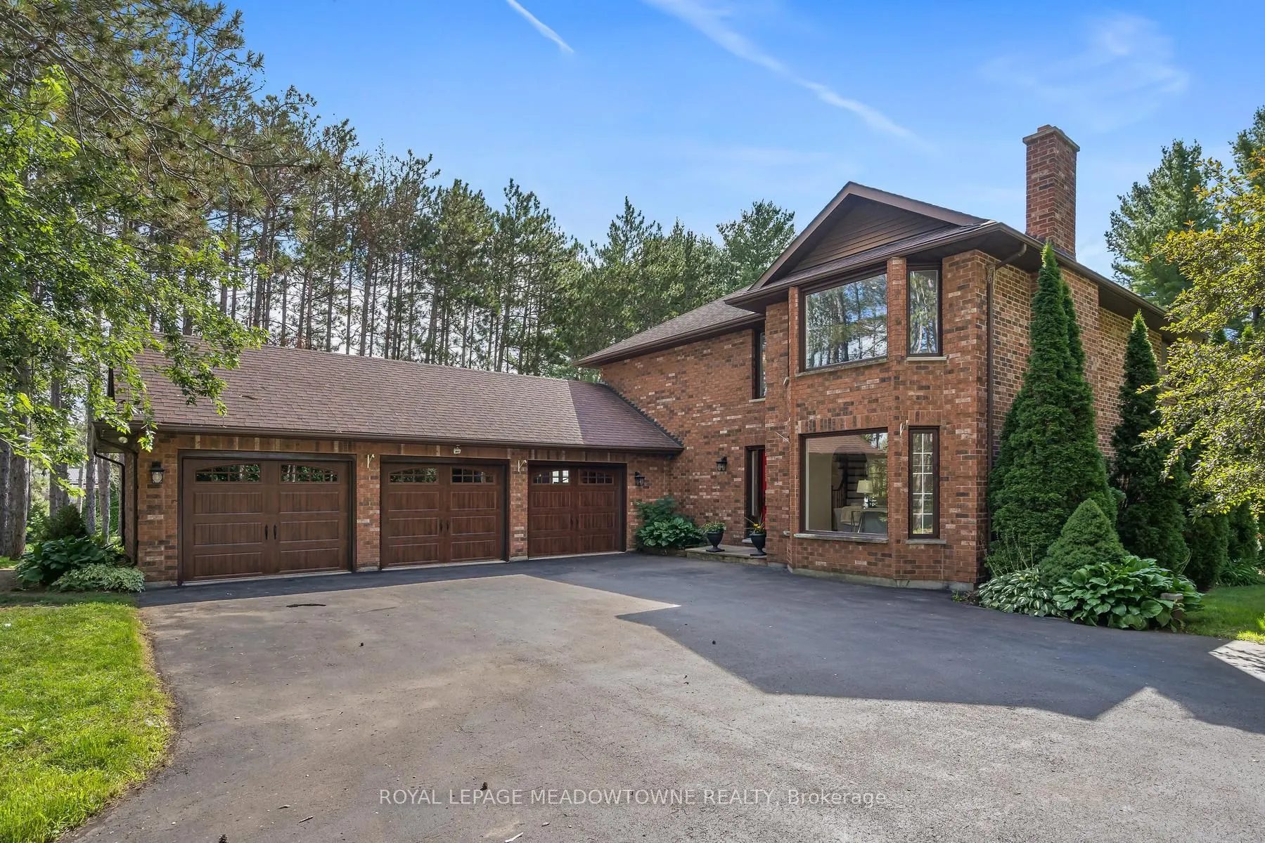 4 Pine Ridge Road