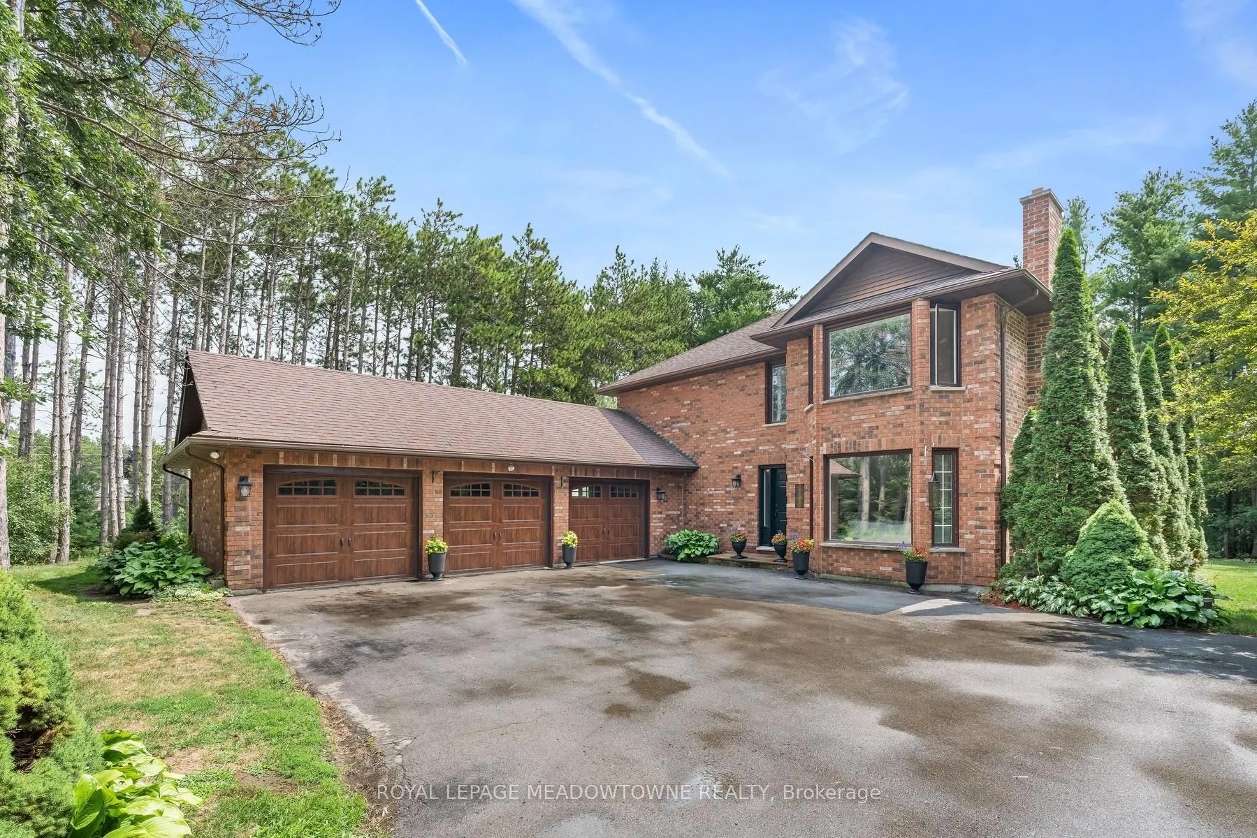 4 Pine Ridge Road