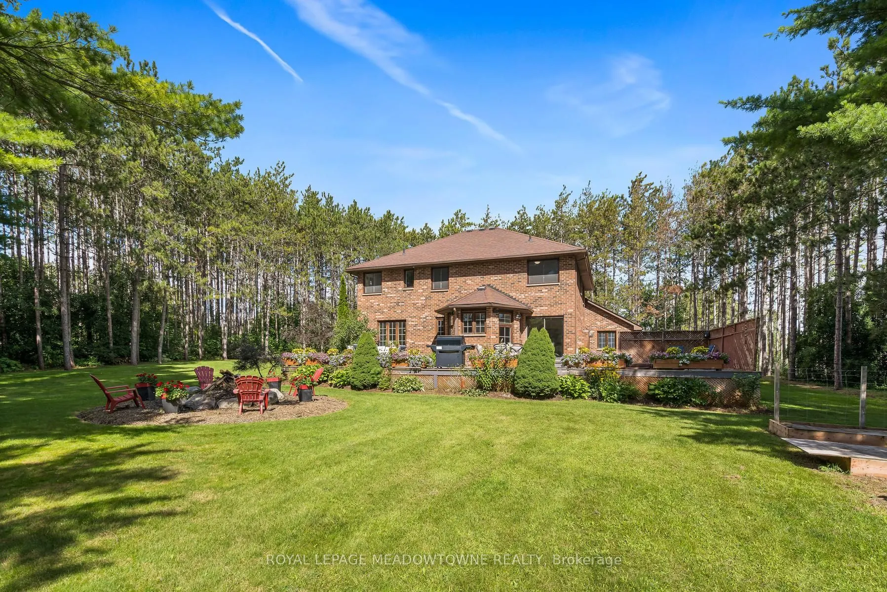 4 Pine Ridge Road