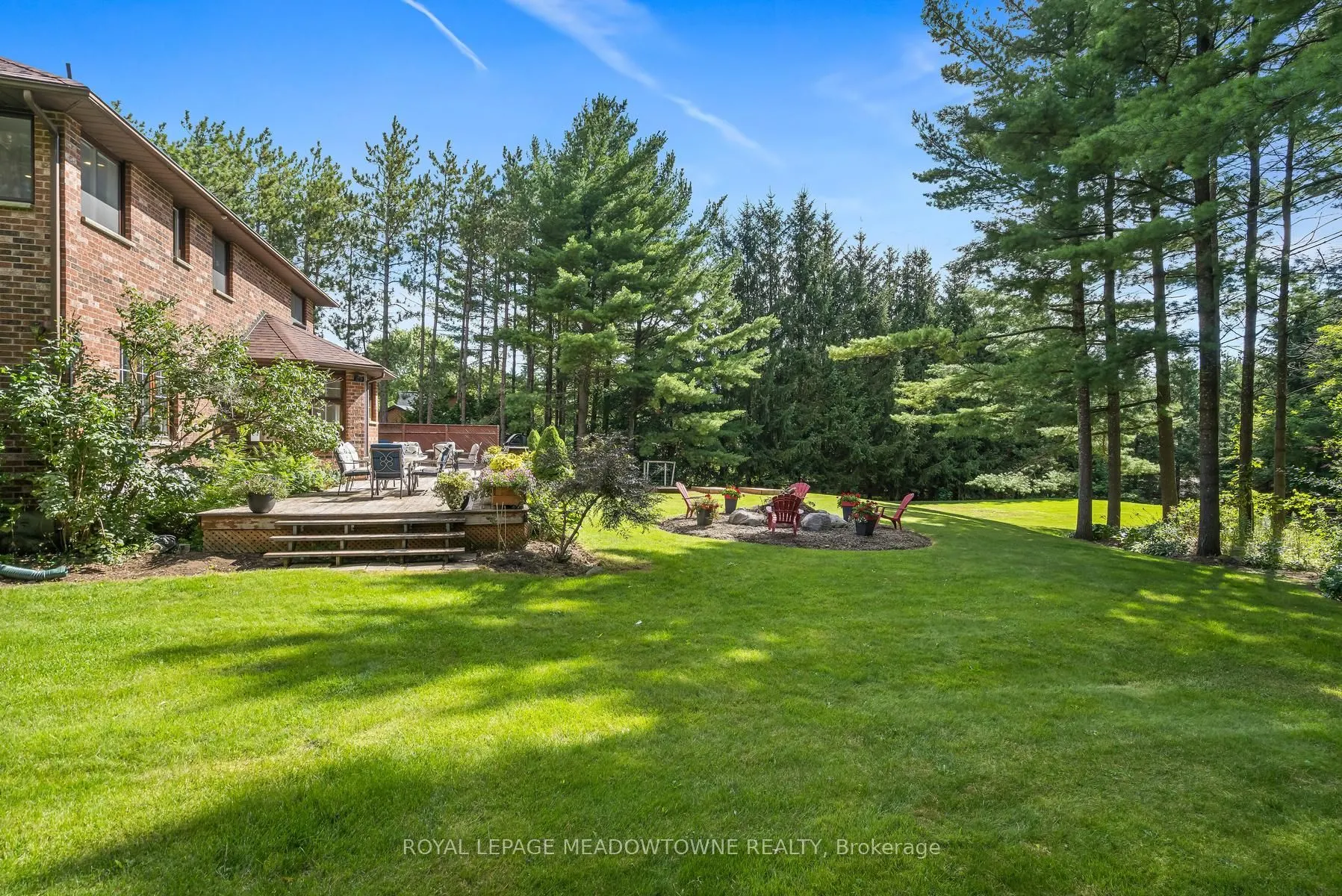 4 Pine Ridge Road