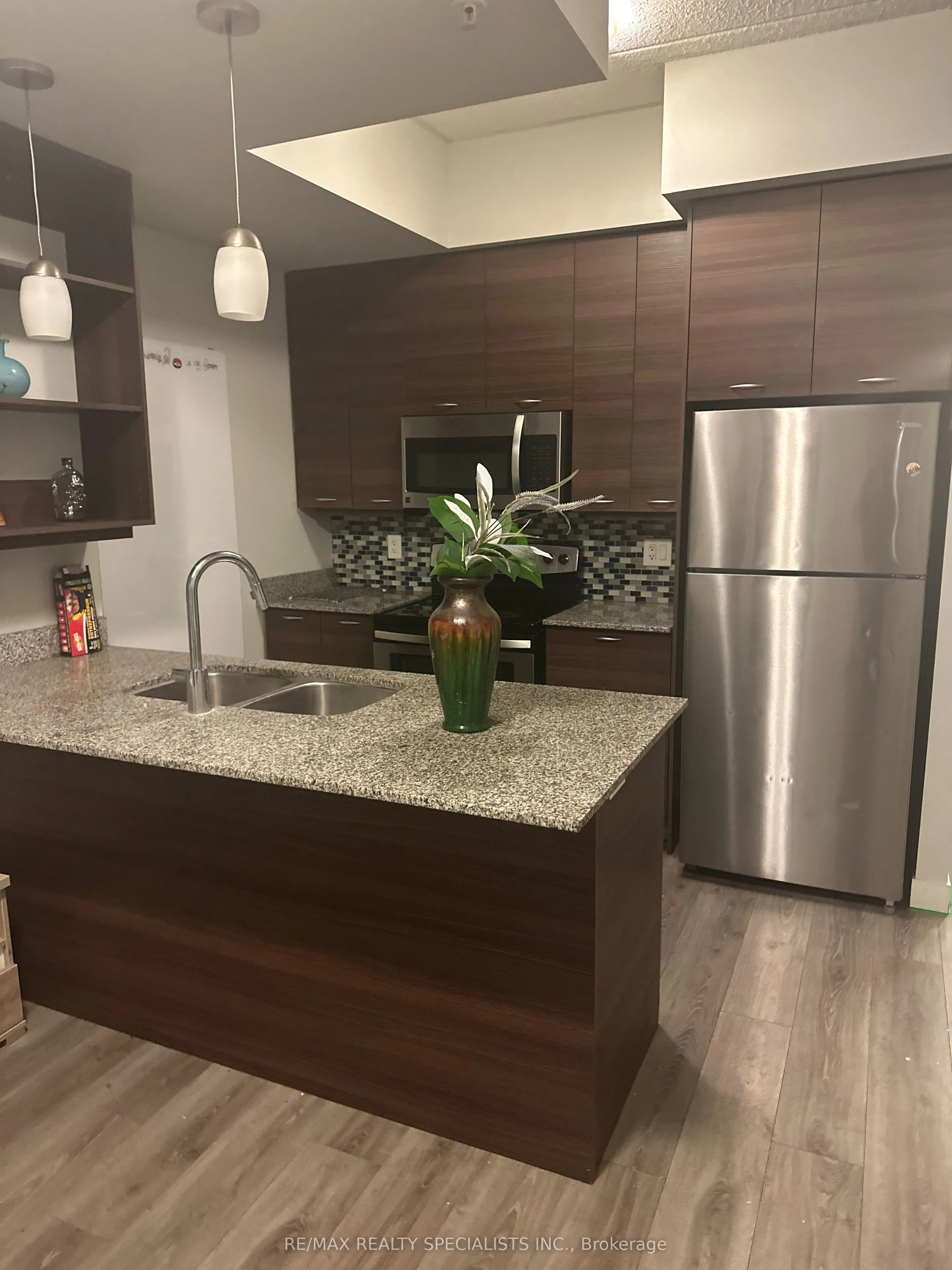 318 SPRUCE Street #501