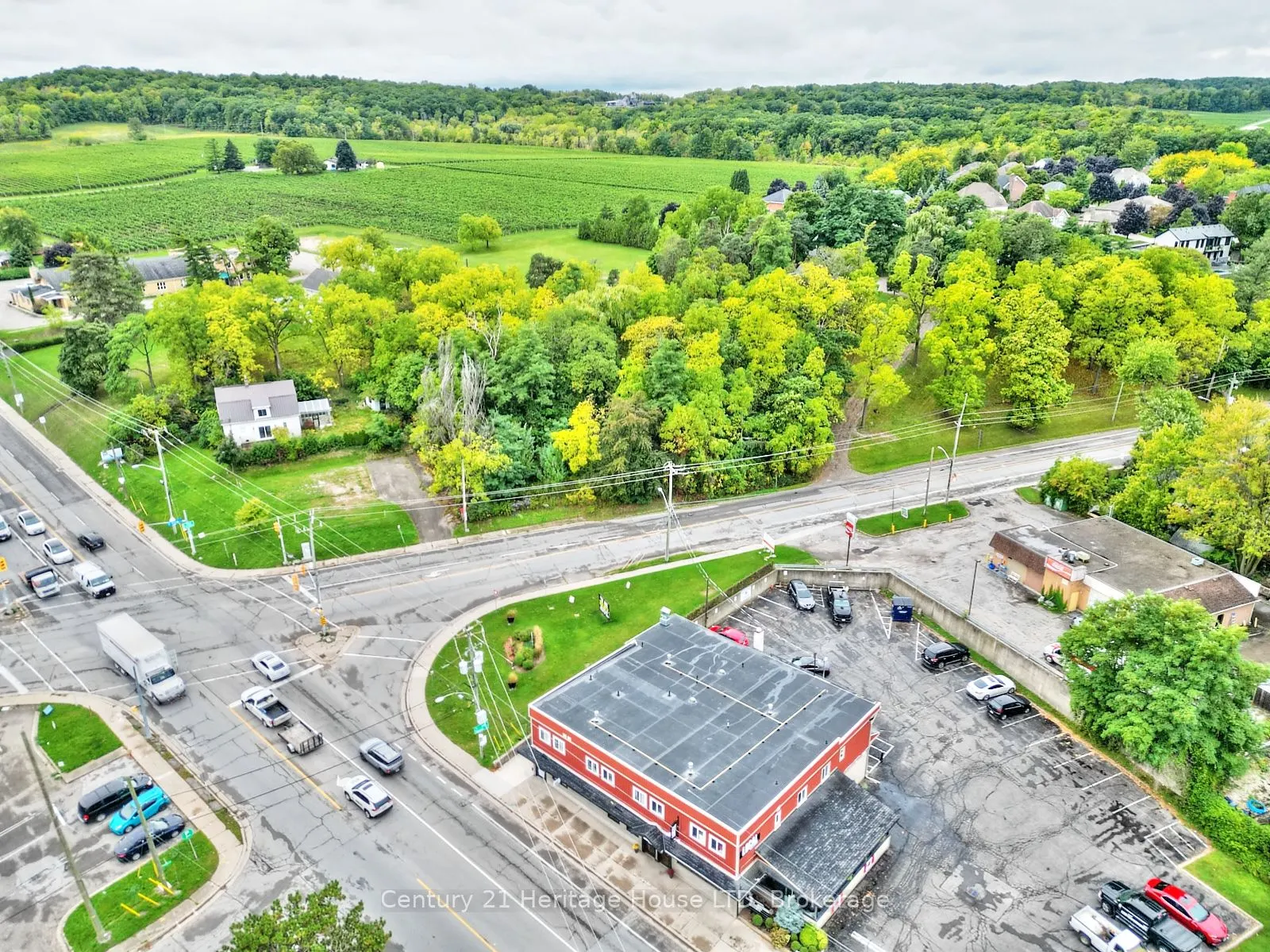 3426 KING Street S