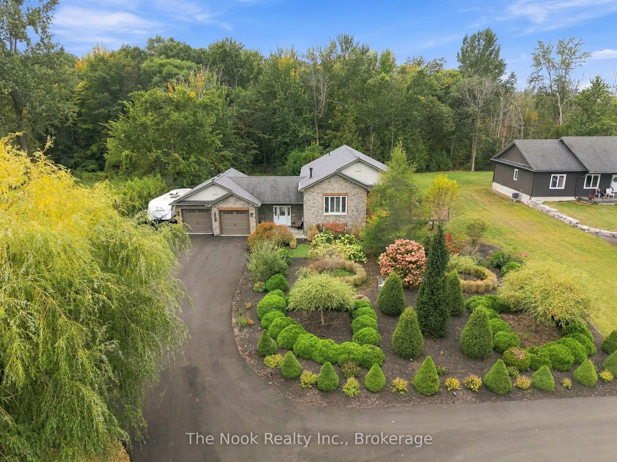 21611 Loyalist Parkway