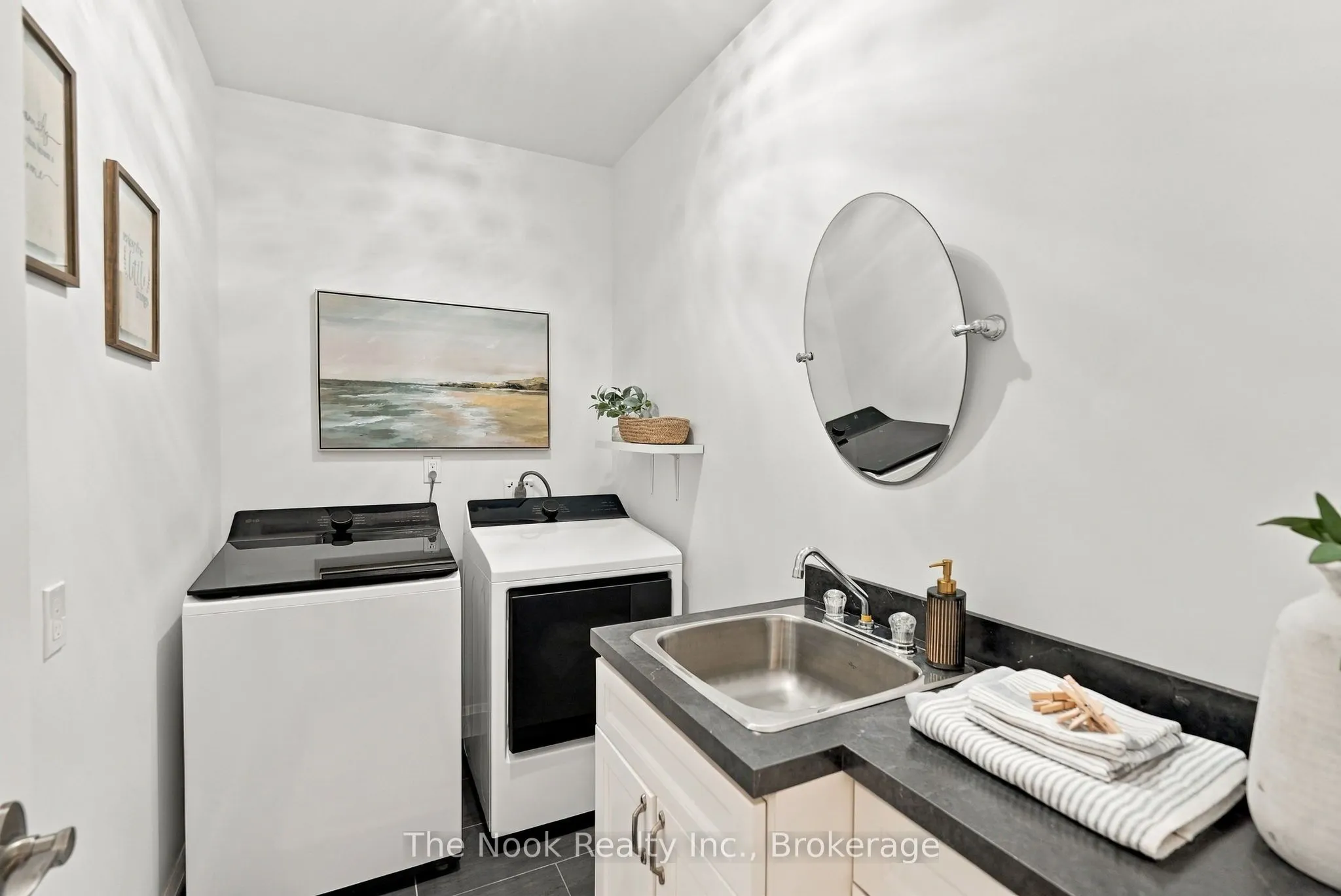 21611 Loyalist Parkway