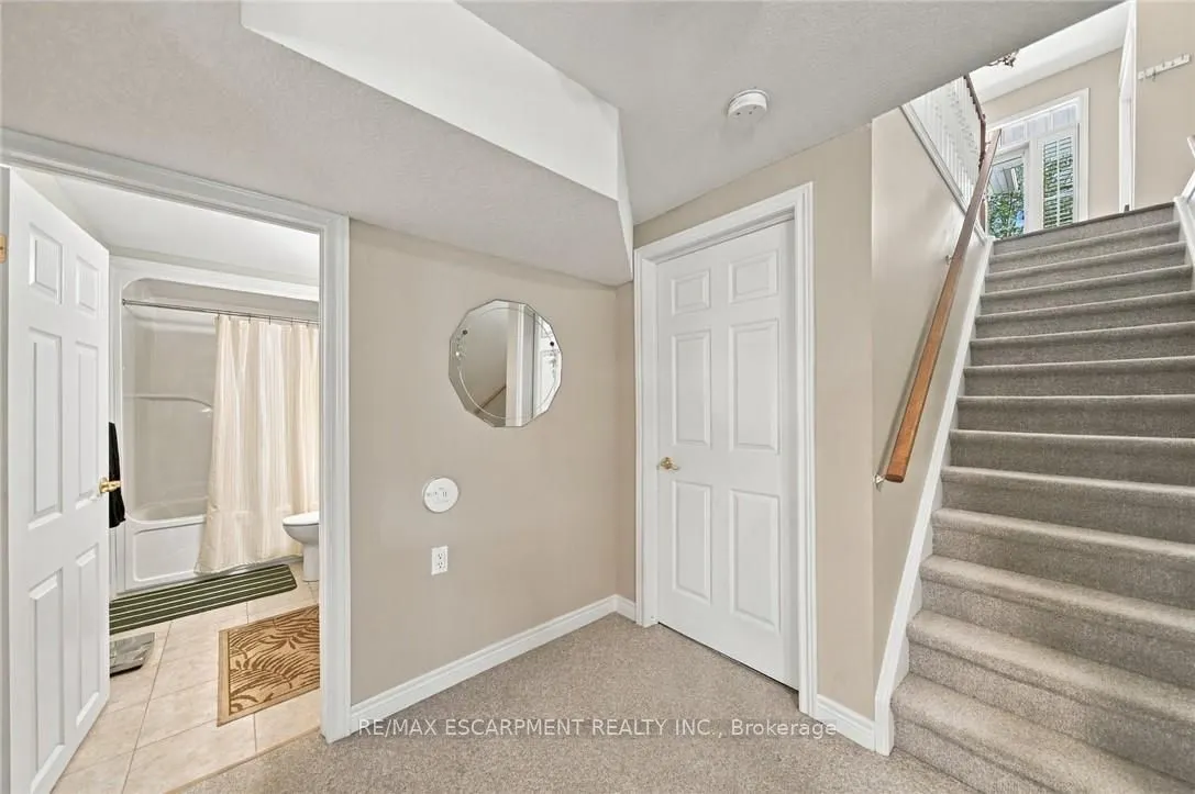 500 Lakeview Drive #9