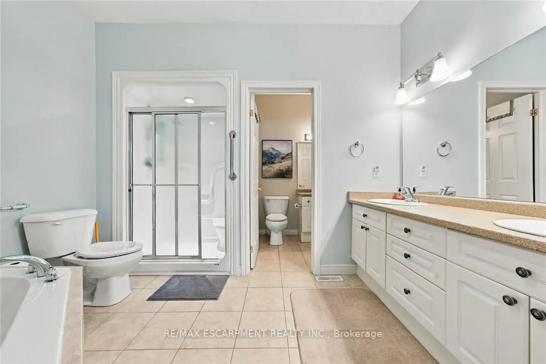 500 Lakeview Drive #9