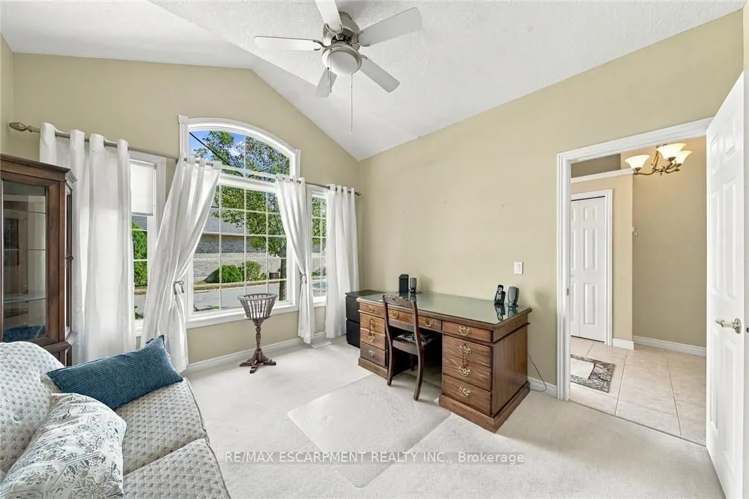 500 Lakeview Drive #9
