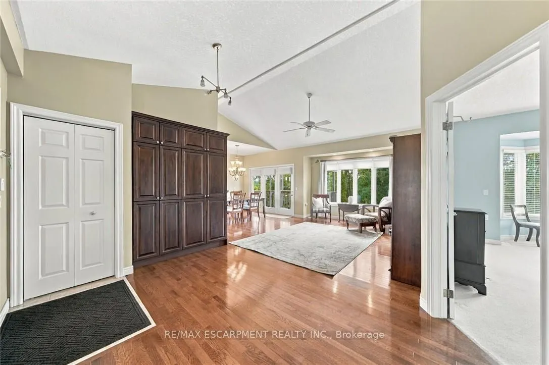 500 Lakeview Drive #9