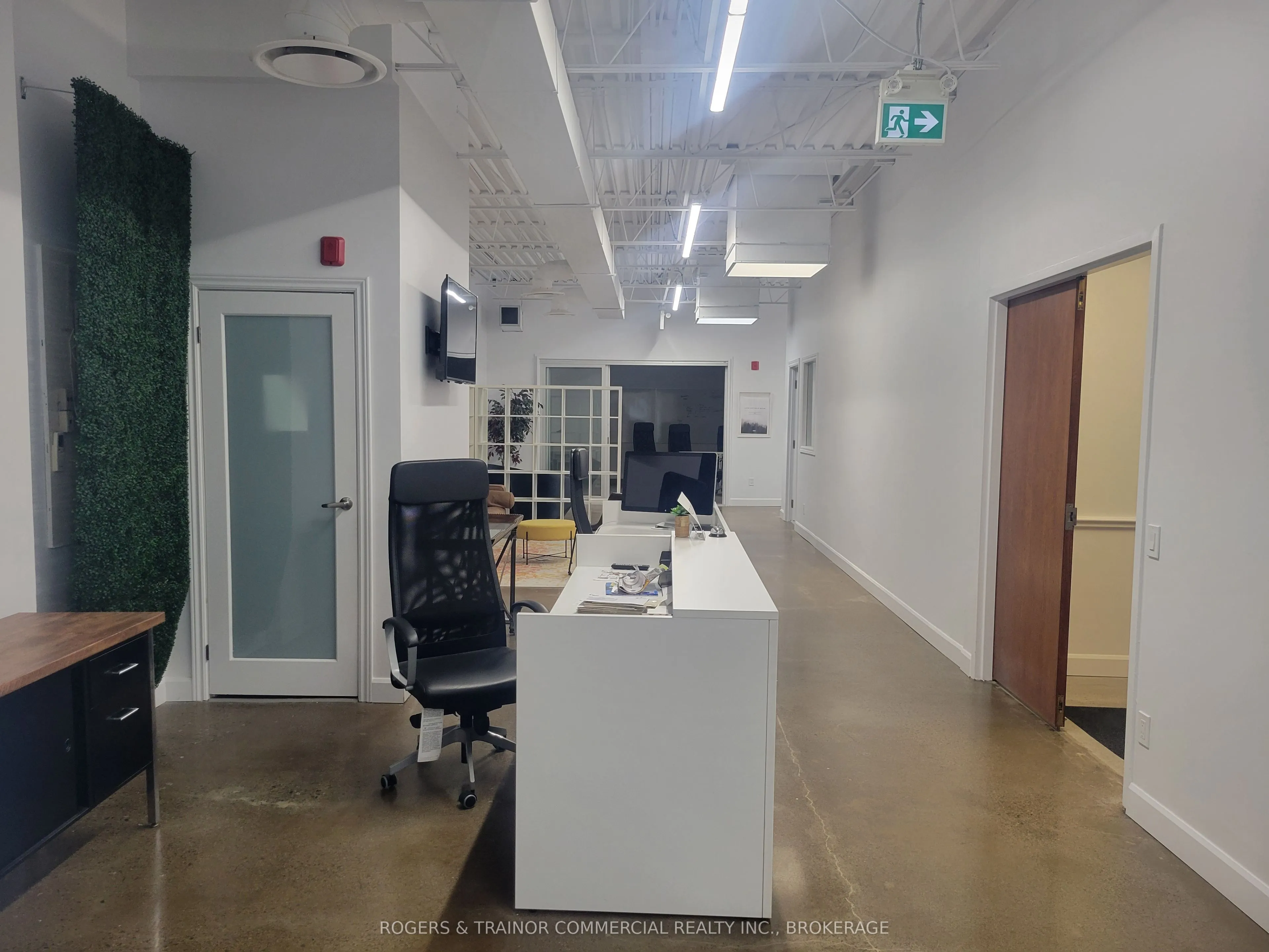 80 Queen Street #301
