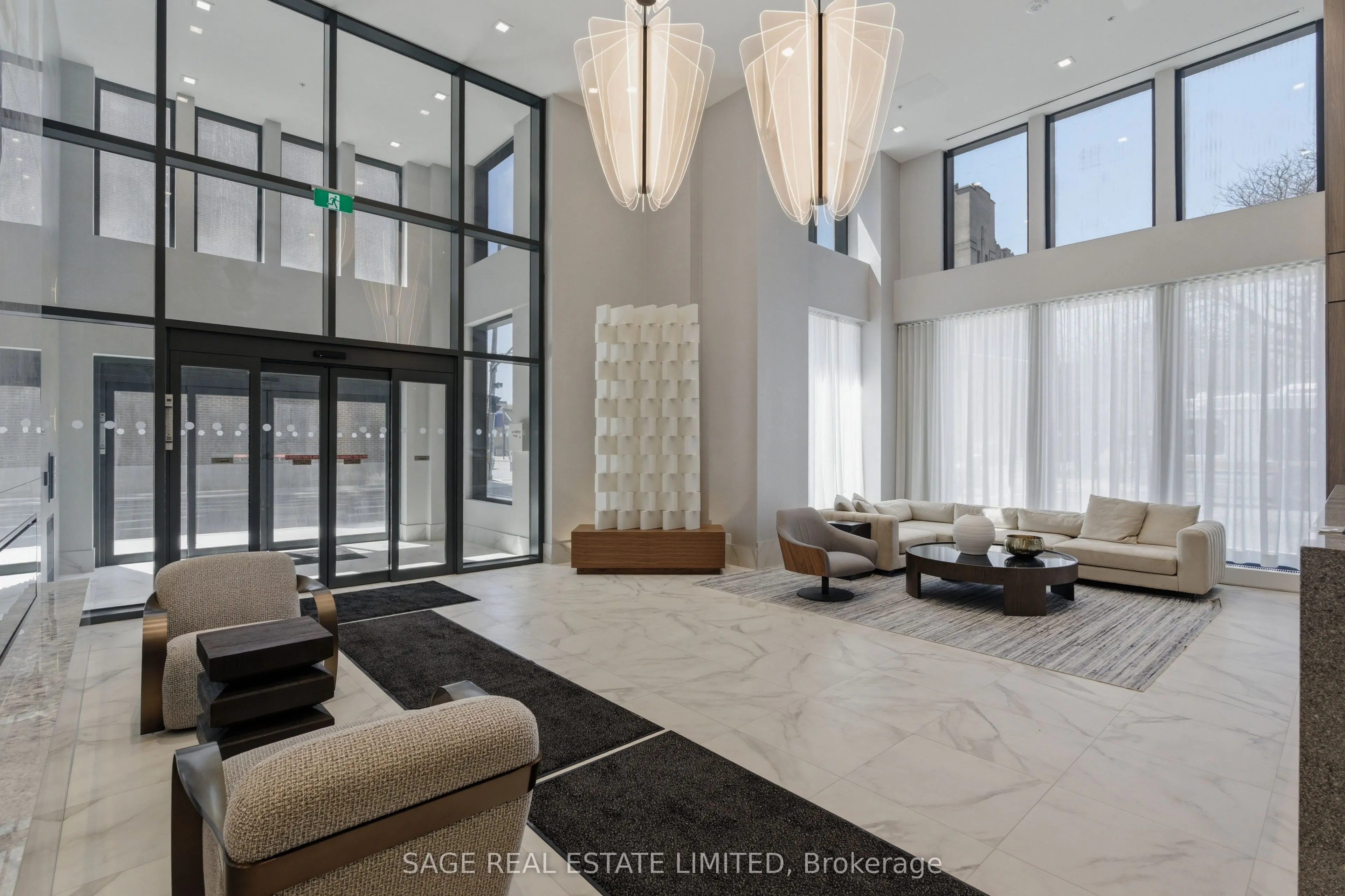 75 James Street S #1404