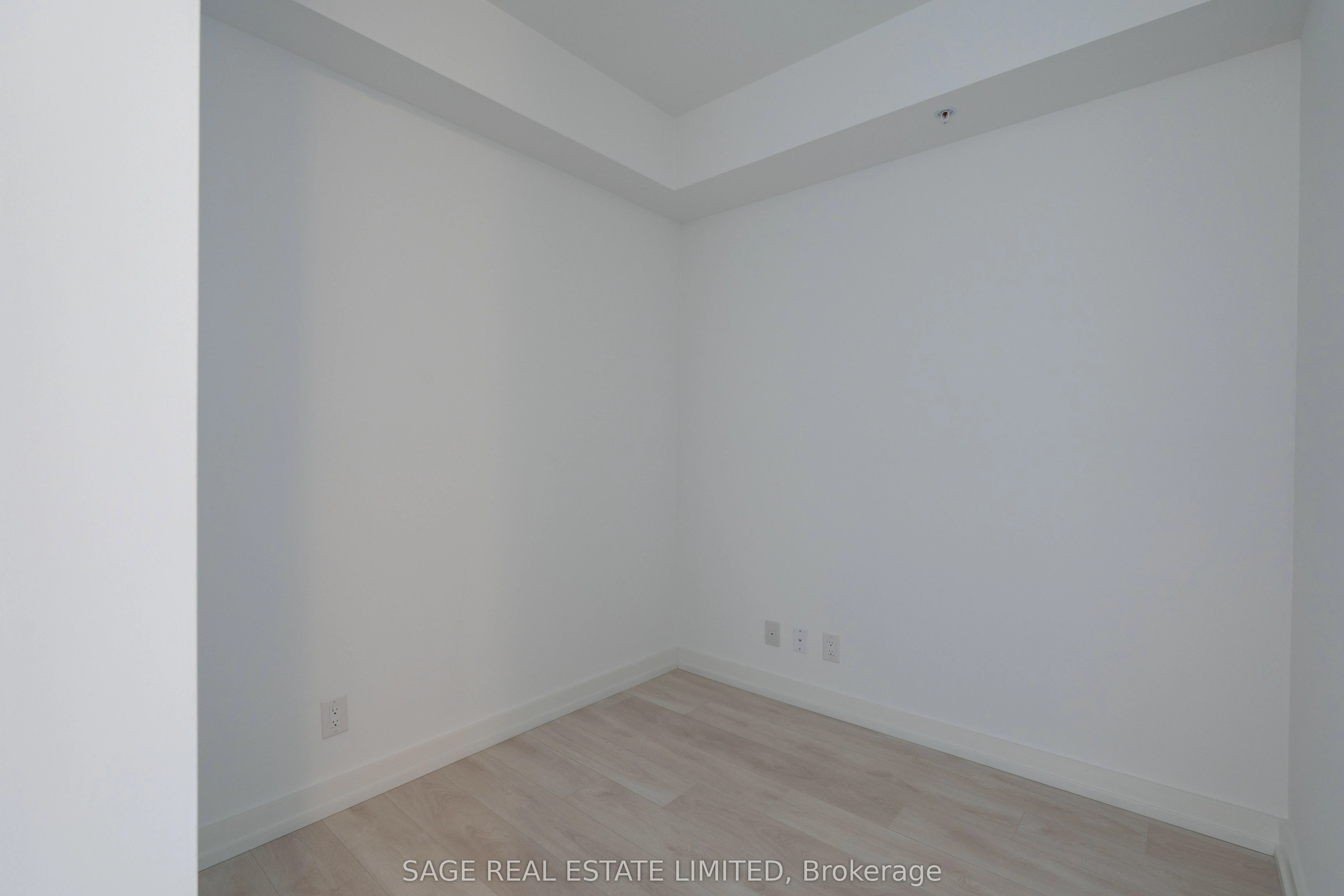 75 James Street S #1404