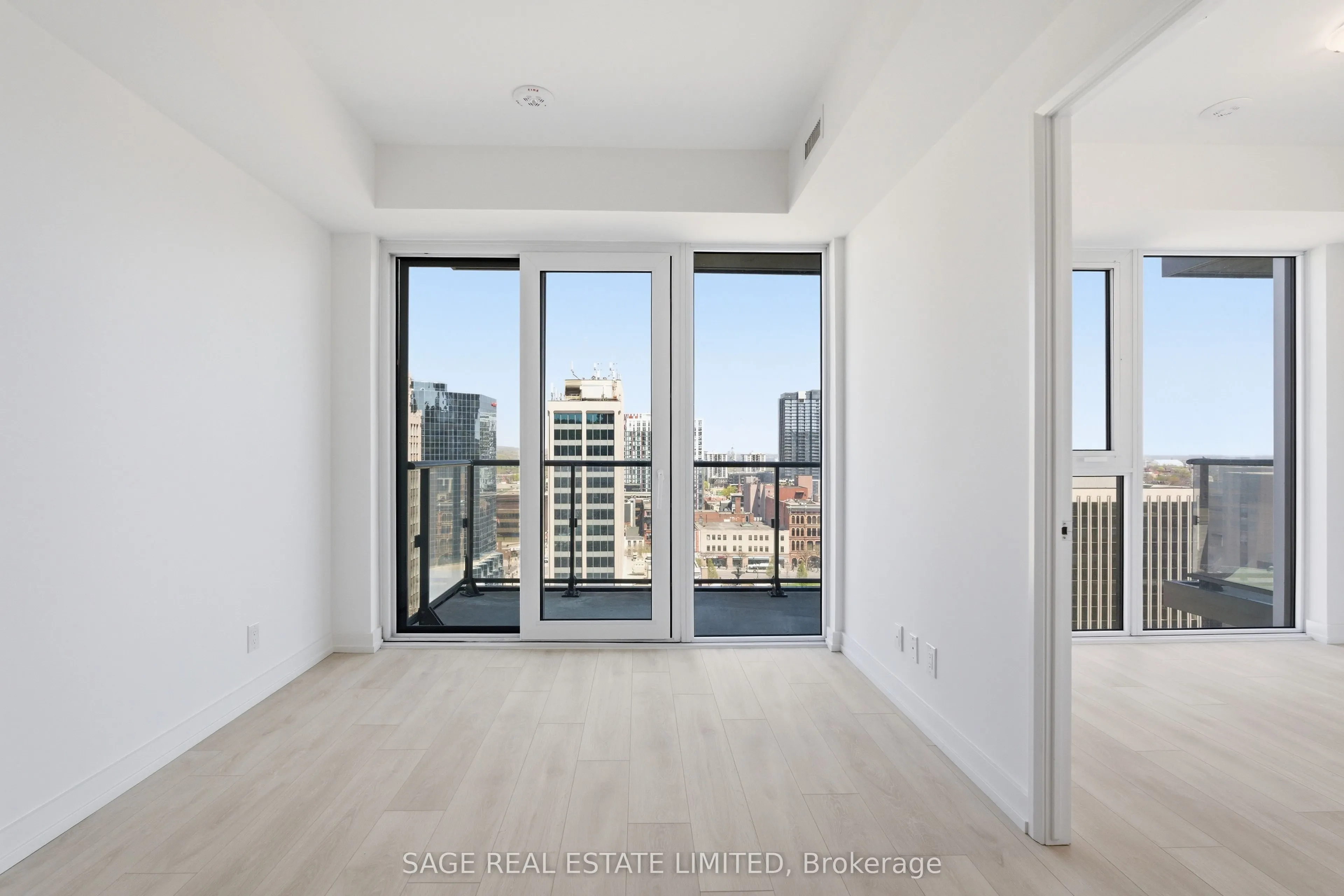 75 James Street S #1404