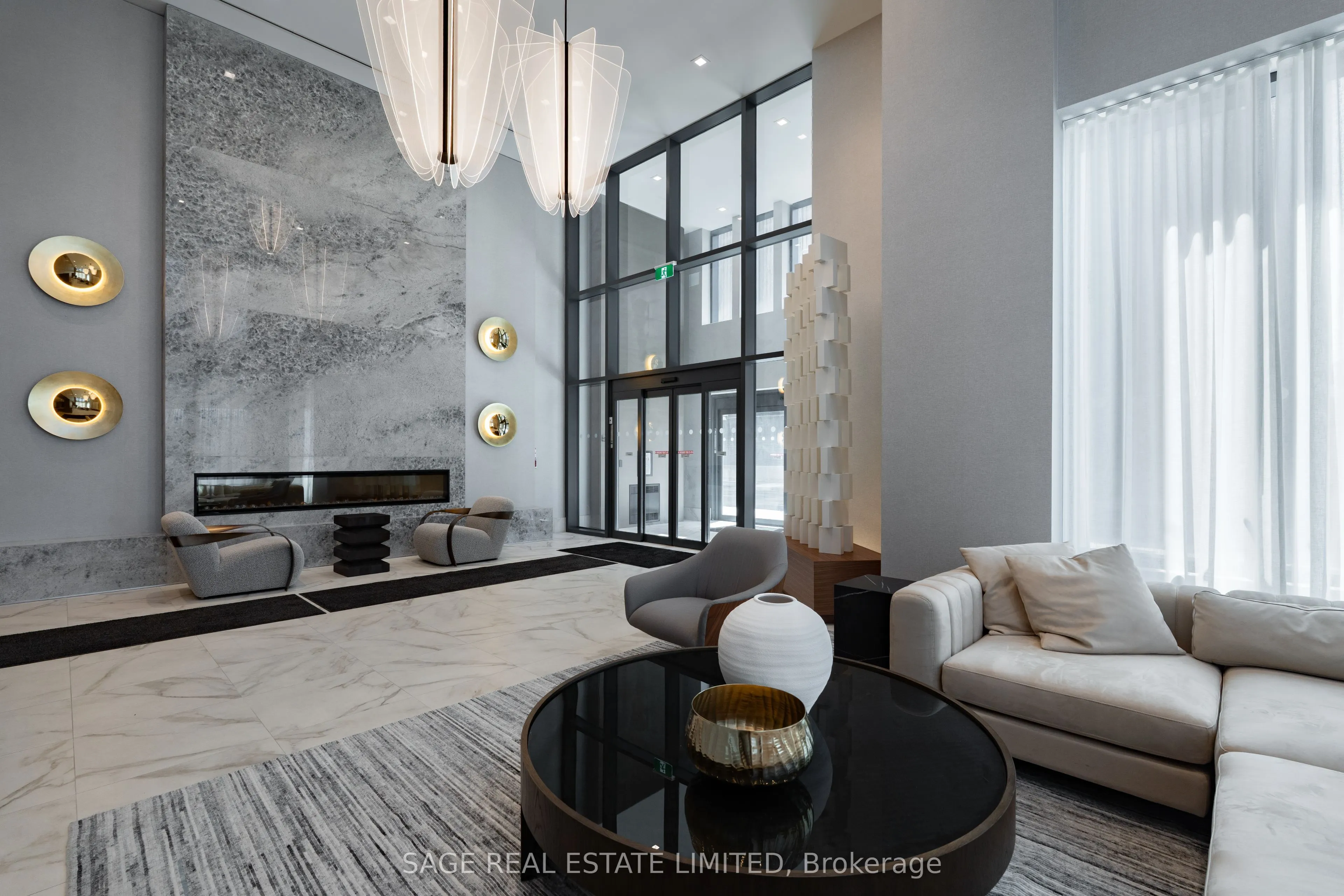 75 James Street S #1404