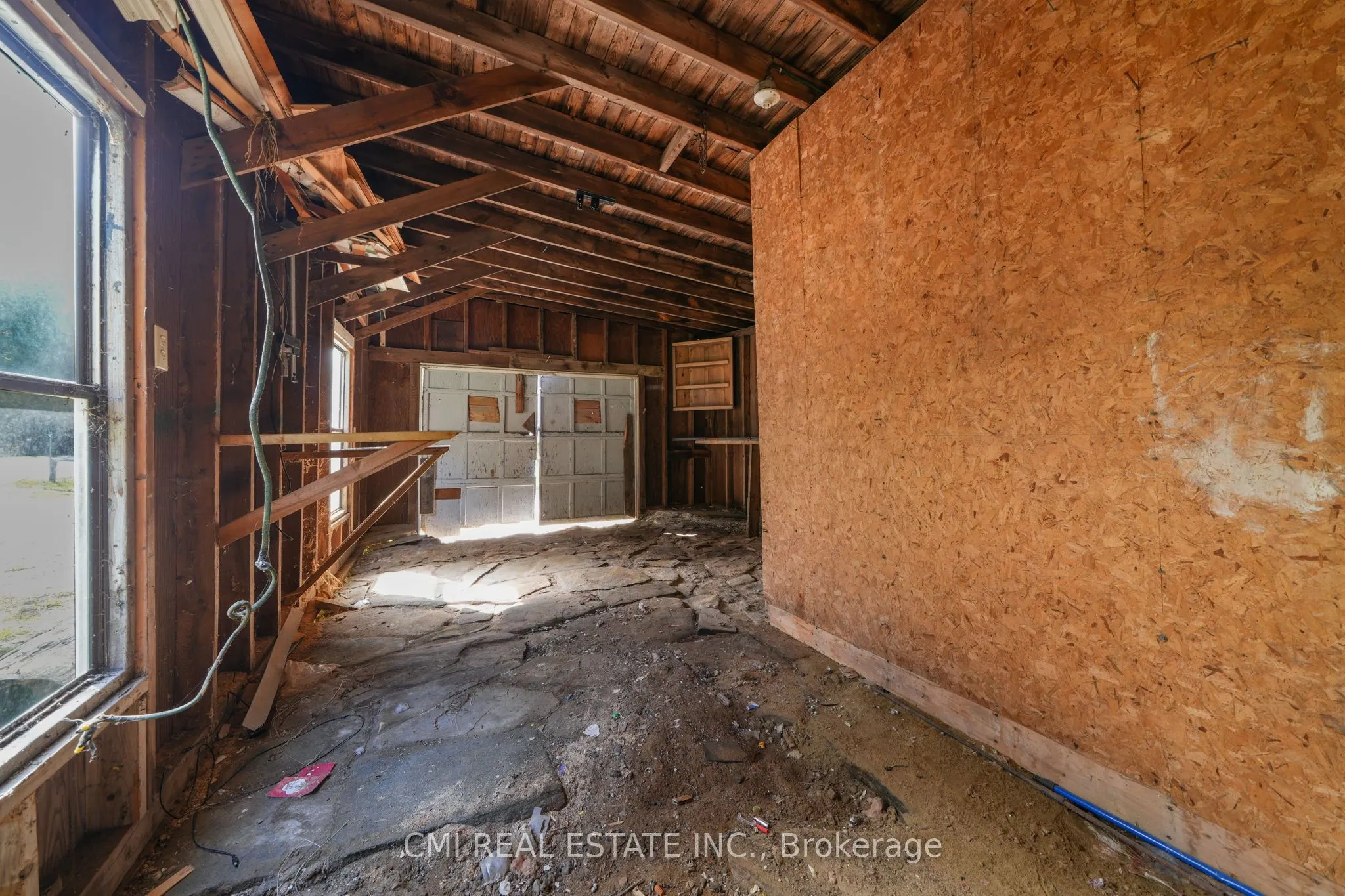 1093 South Lake Road