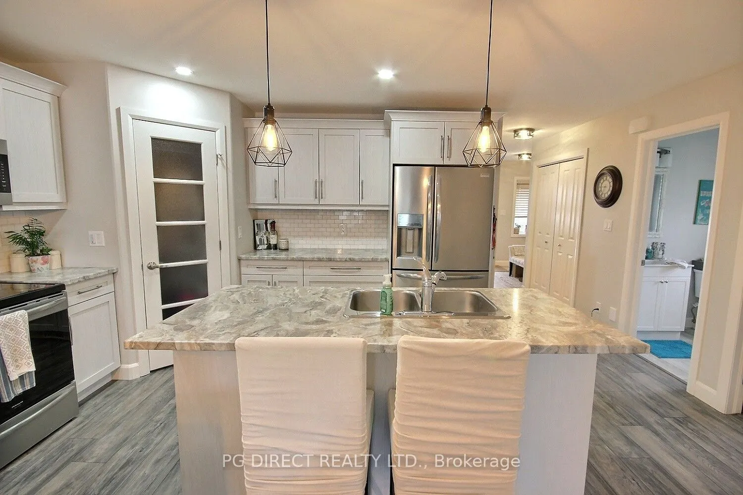 6 Dewal Place