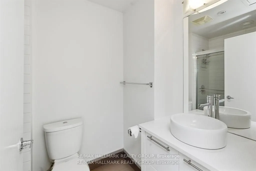 101 Richmond Road #611