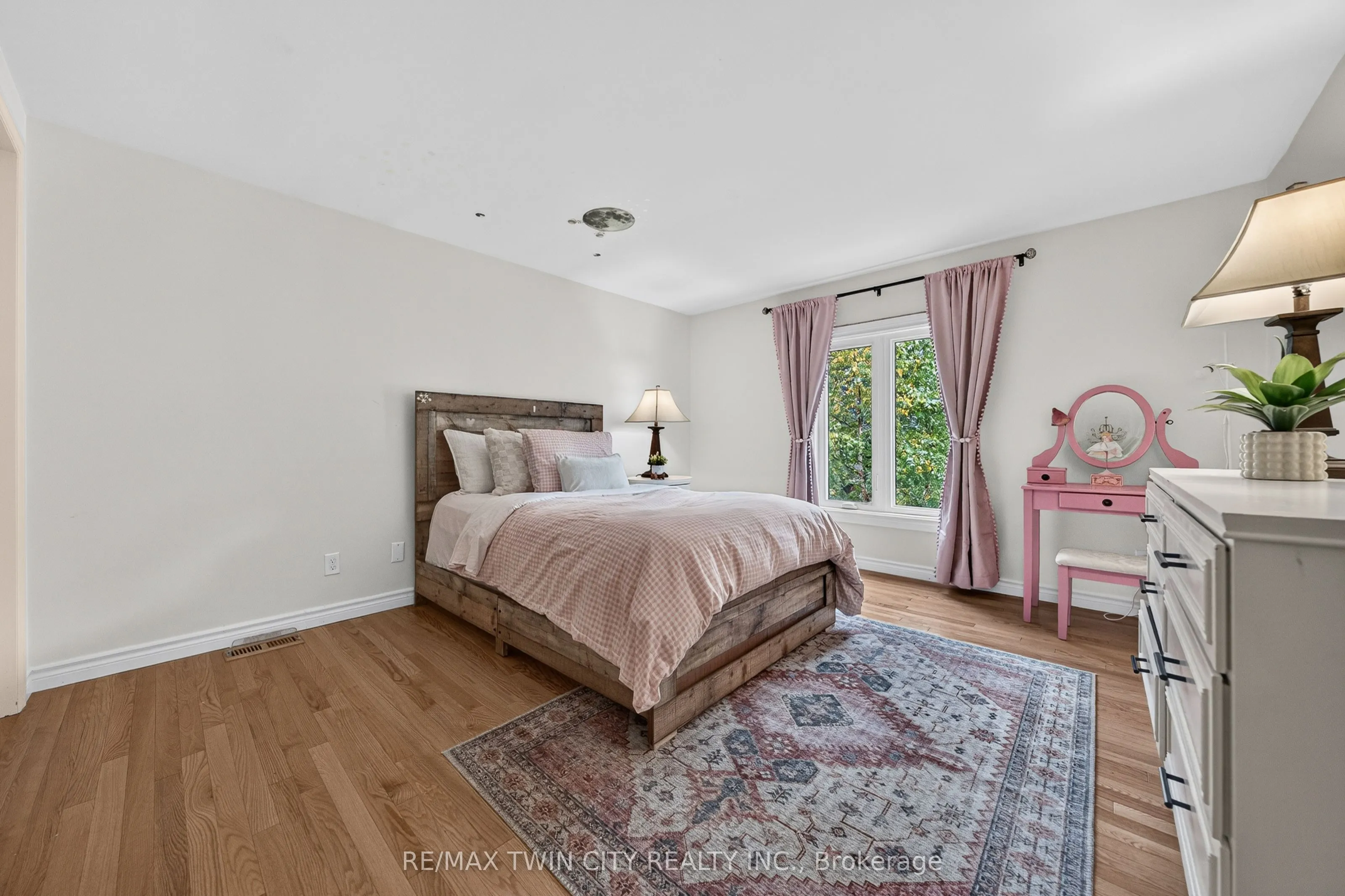 114 Frederick Banting Place
