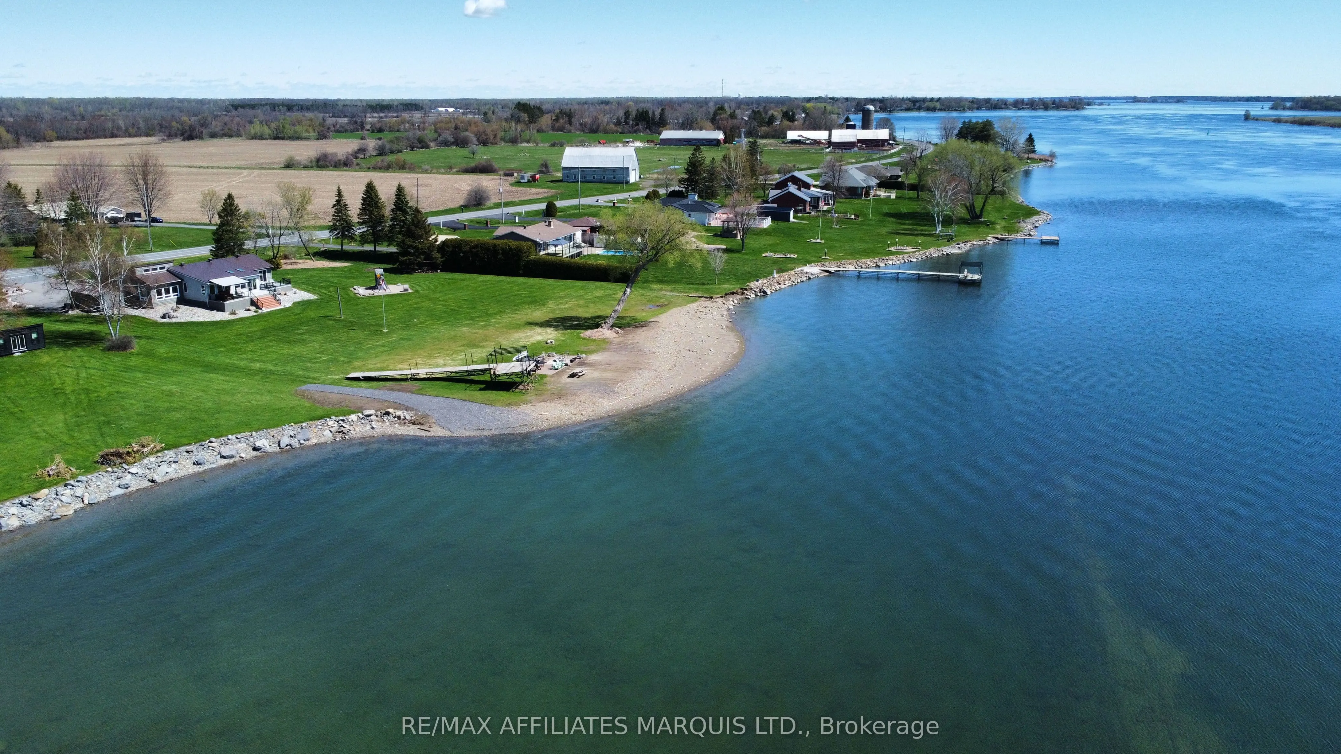 11728 Lakeshore Drive