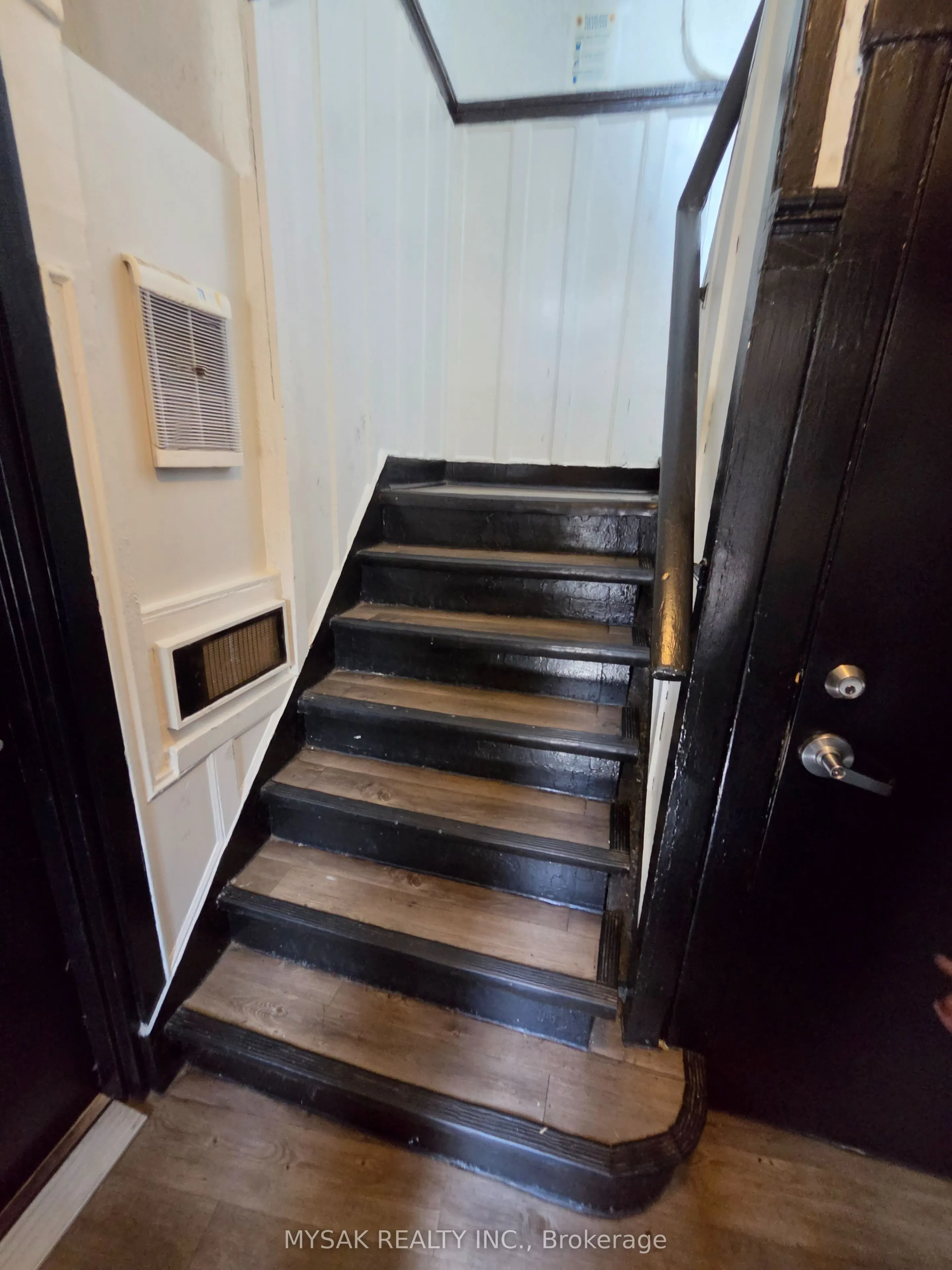 455 King William Street