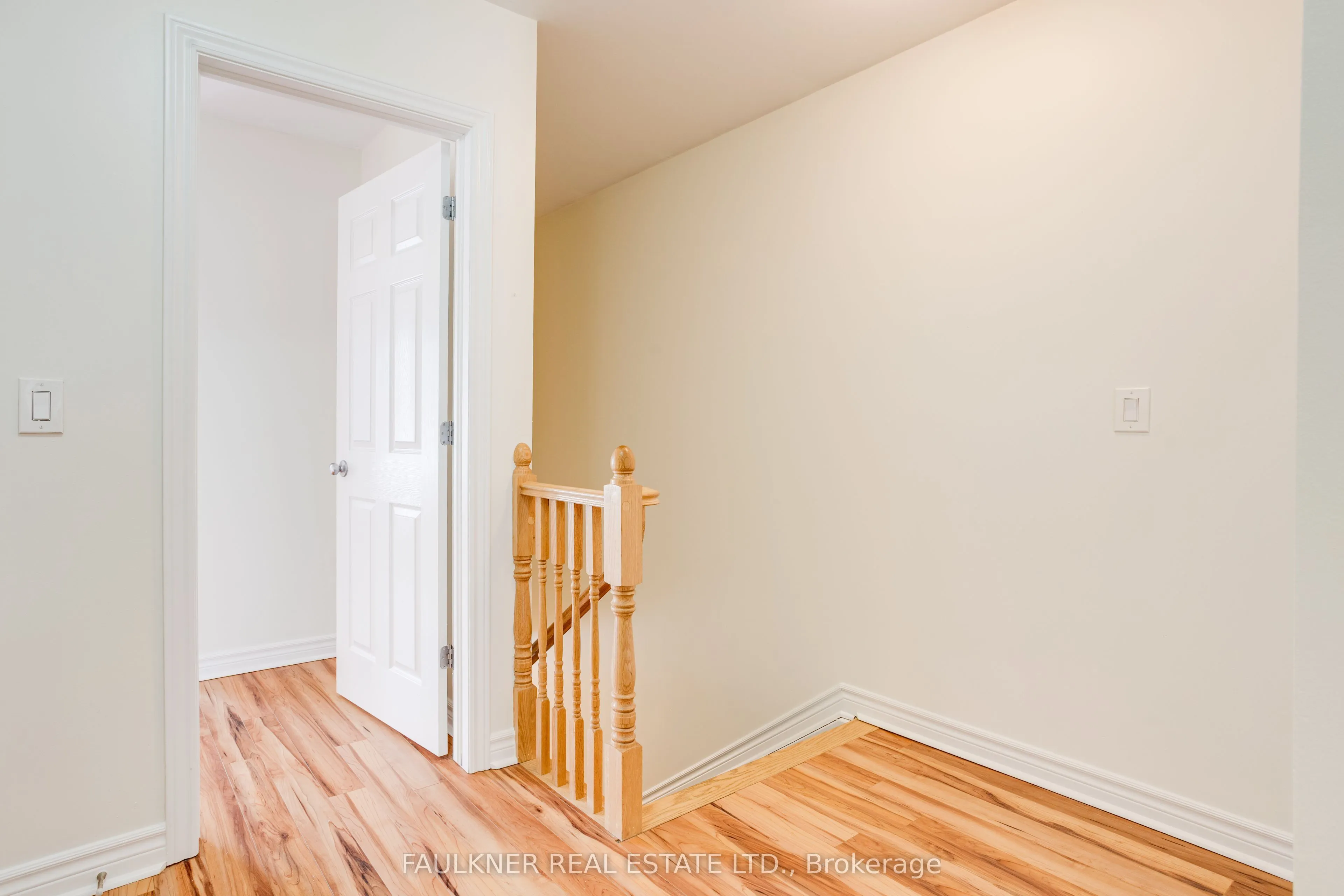 216 Carillon Street
